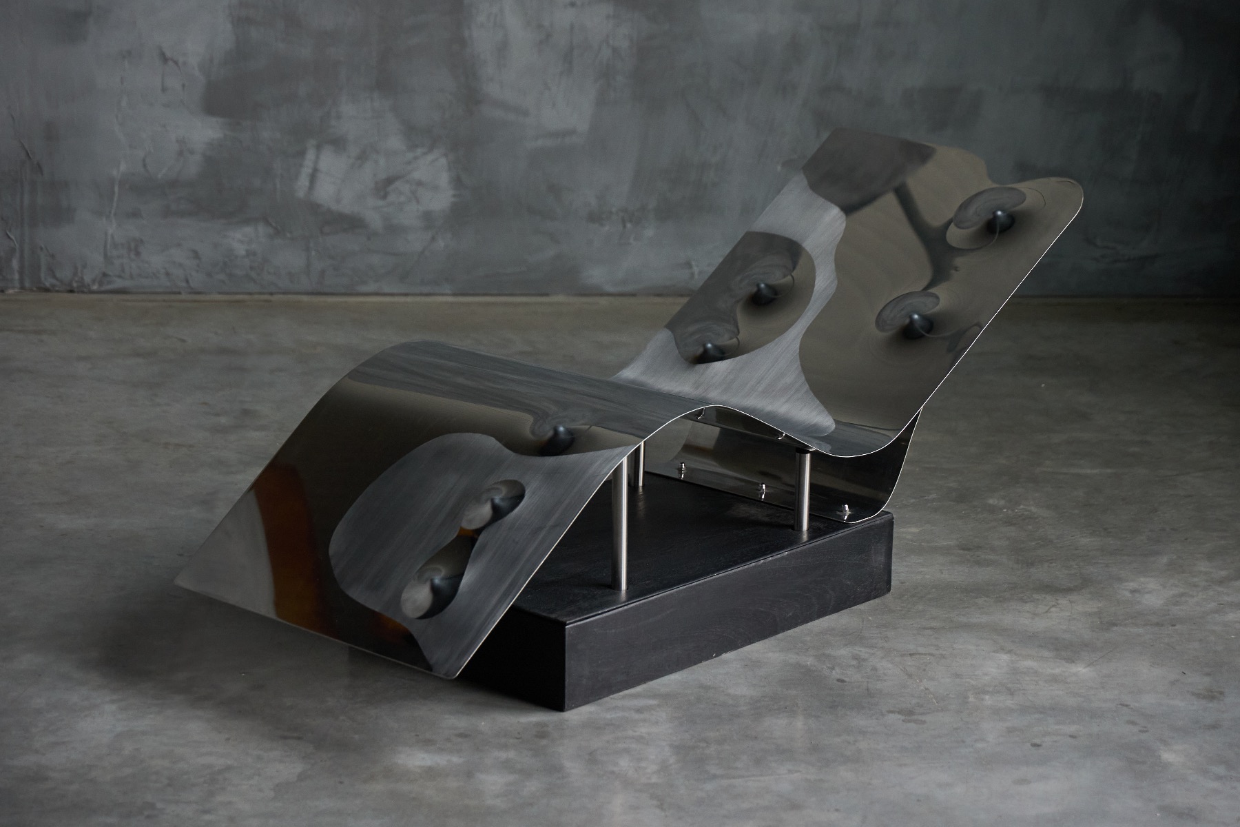Chaise longue designed by Italian artist Angelo Brescianini in 2008