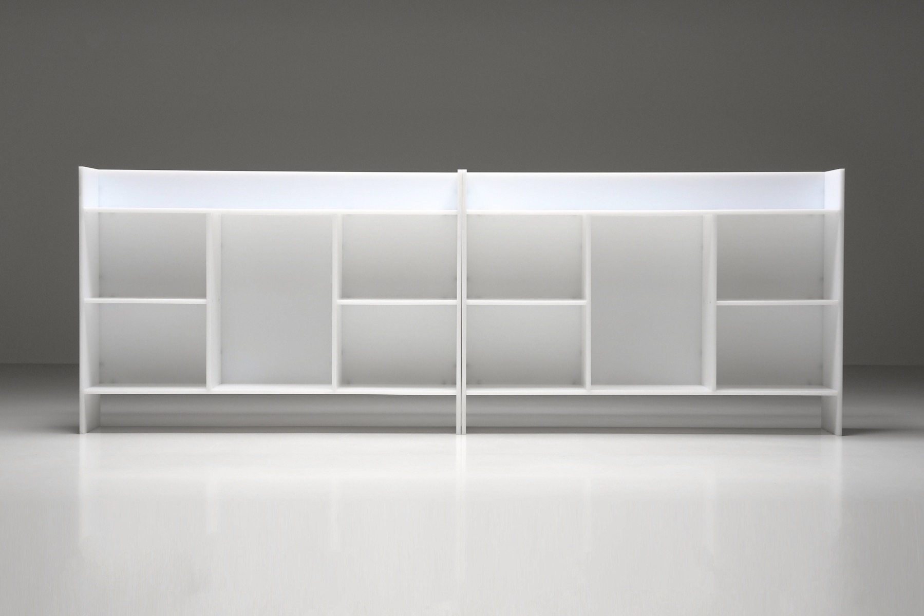 Contemporary shelve unit by Johan Viladrich from 2020