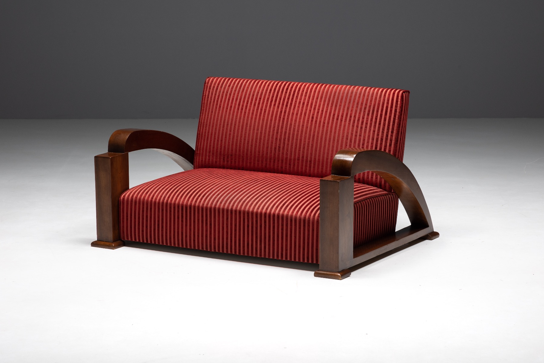 French art deco sofa in red striped velvet from the 1940s