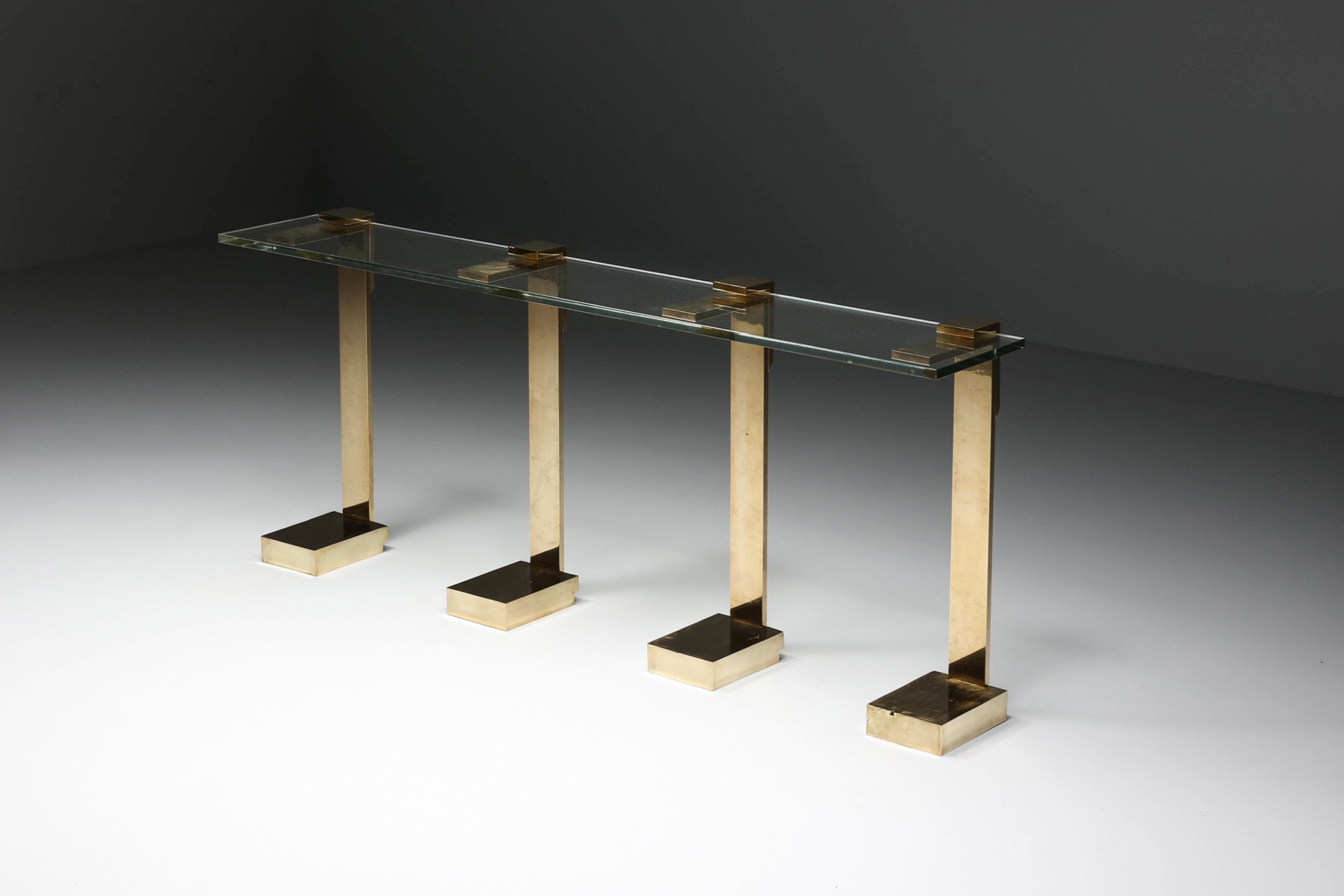 Hollywood Regency side table in brass from the 1970s