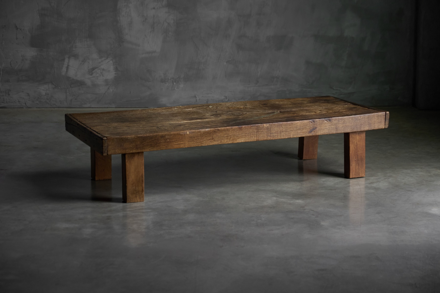 Low farmhouse coffee table in solid wood from the late 19th century