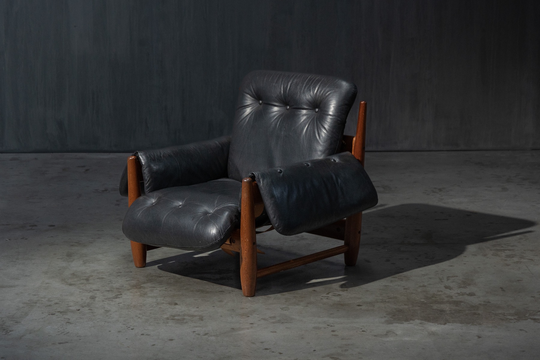 Mole lounge chair designed by Sergio Rodrigues in the 1950s