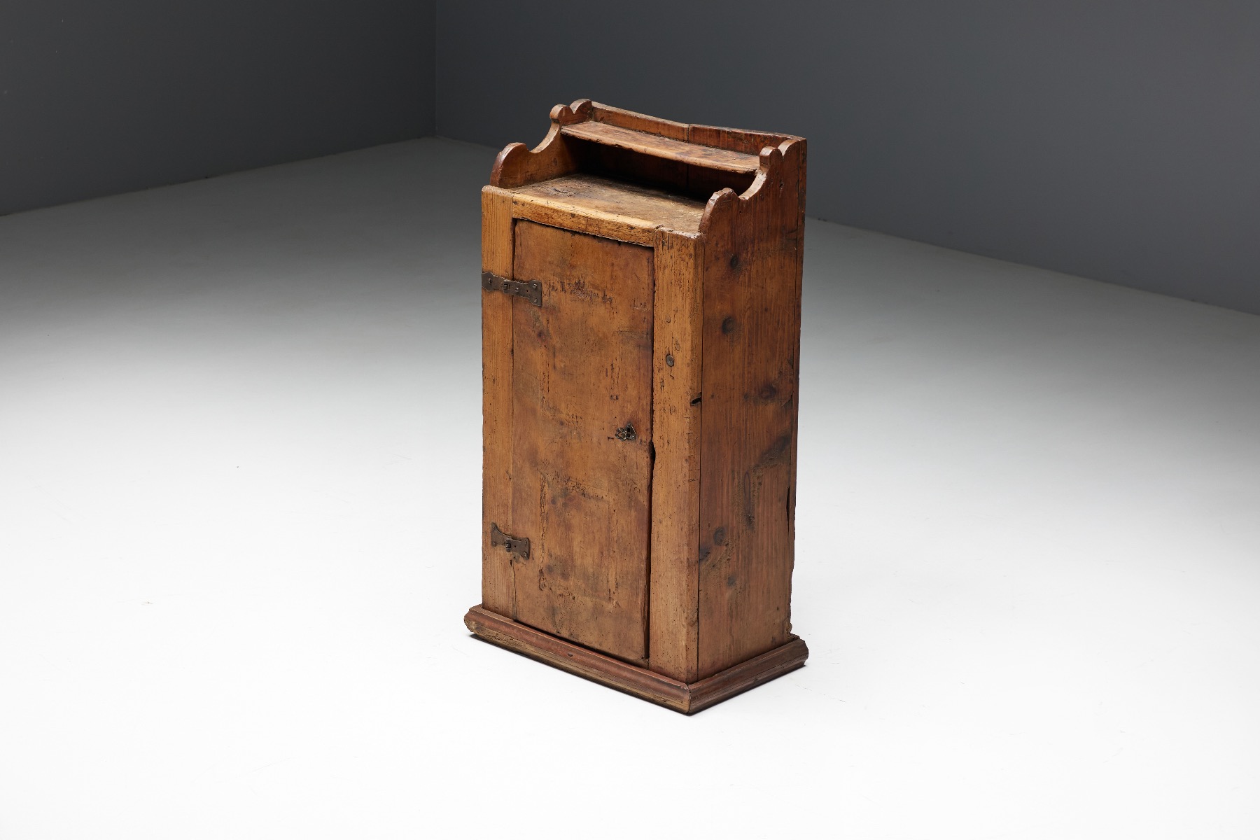 Naive folk art buffet from the eighteenth century