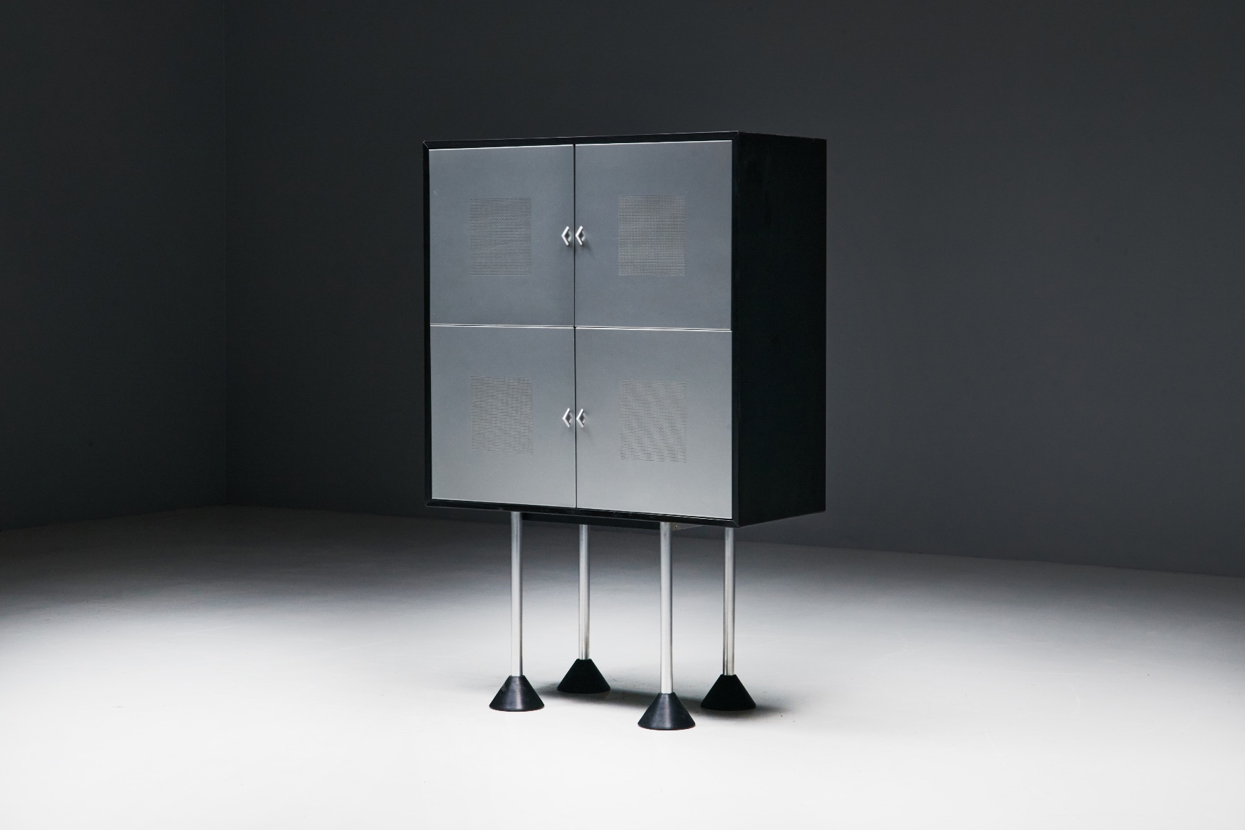 Pastoe postmodern Memphis style cabinet by Gerard van den Berg from the 1980s
