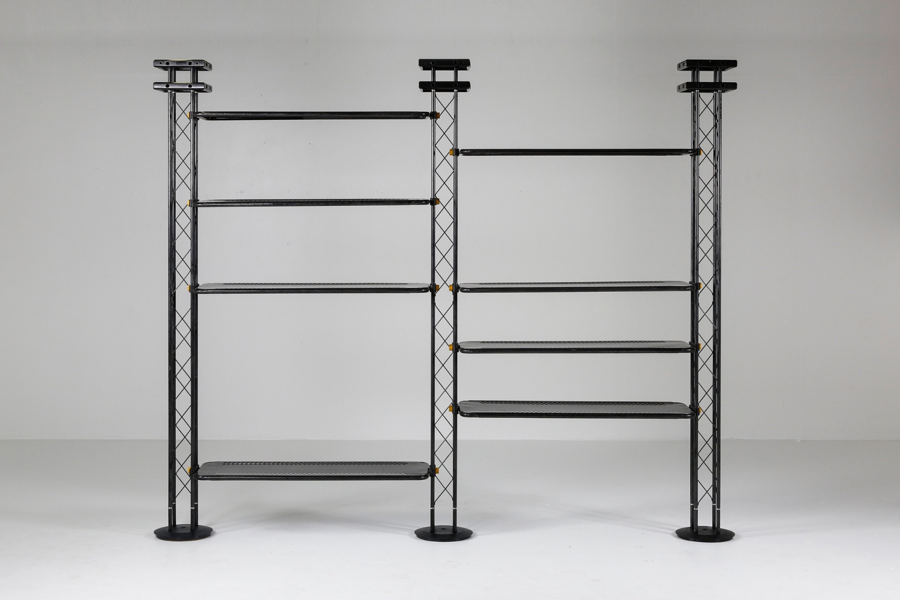 Post modern Italian shelve system Orezero from the 1980s