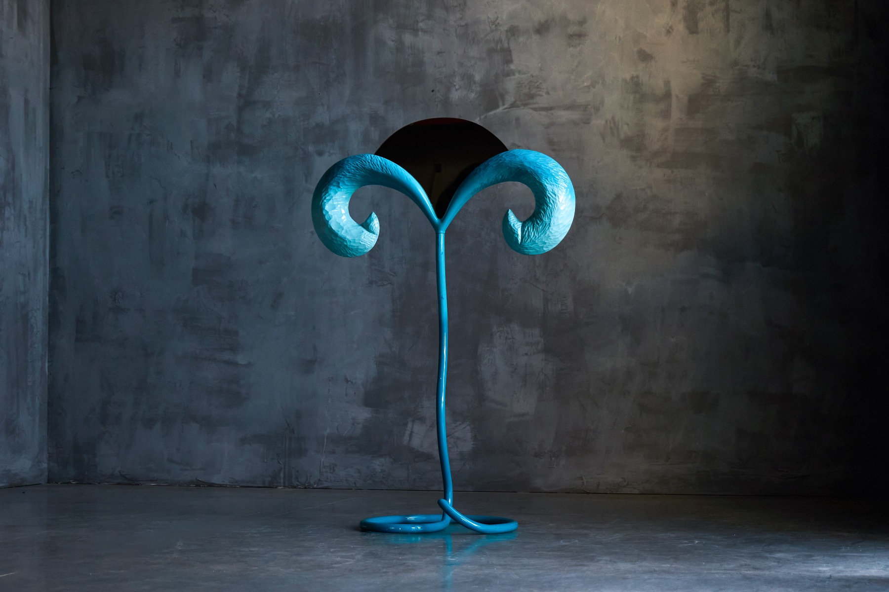 Postmodern standing mirror in the style of Gaetano Pesce from the 1970s