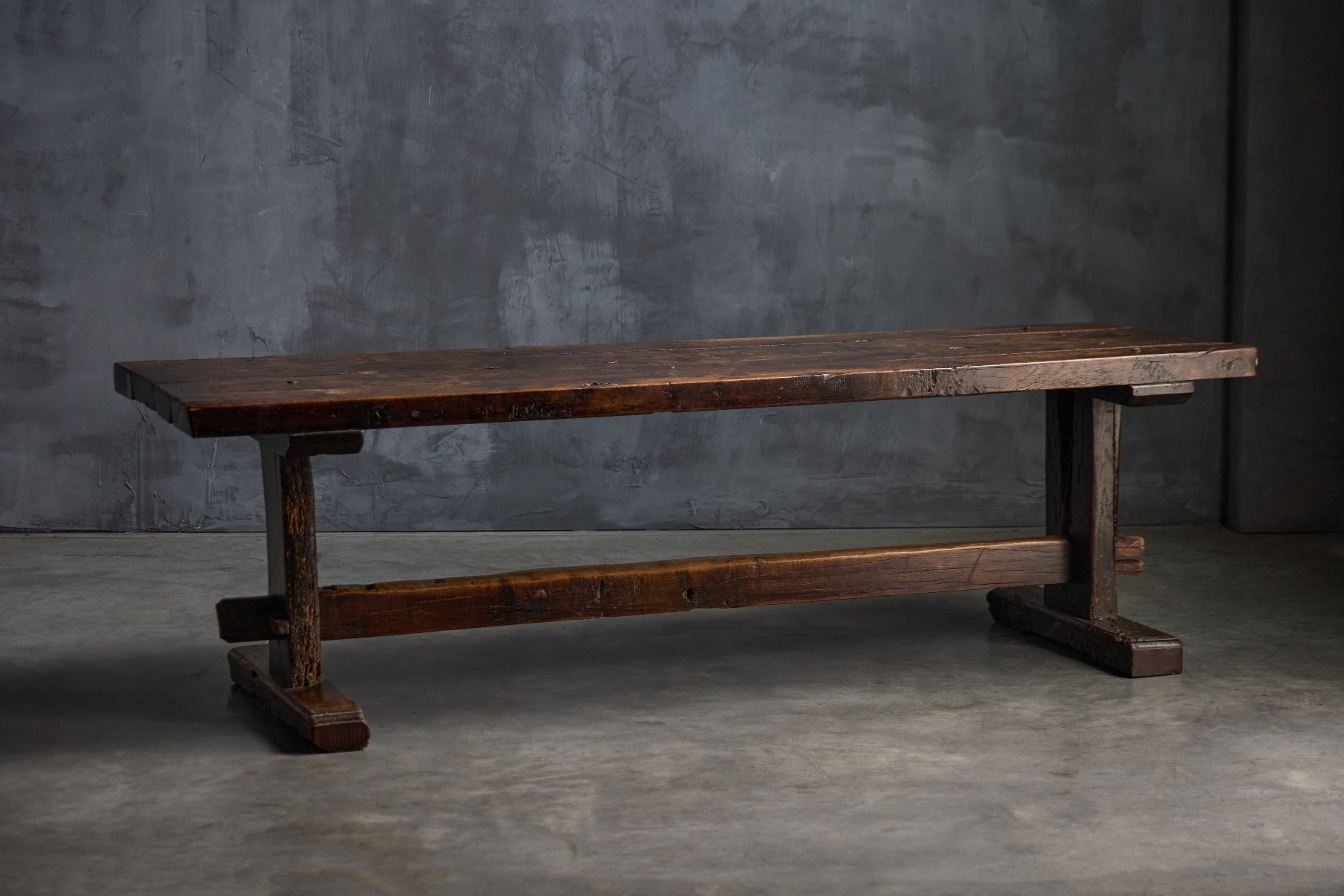 Robust travail populaire farm table 19th century