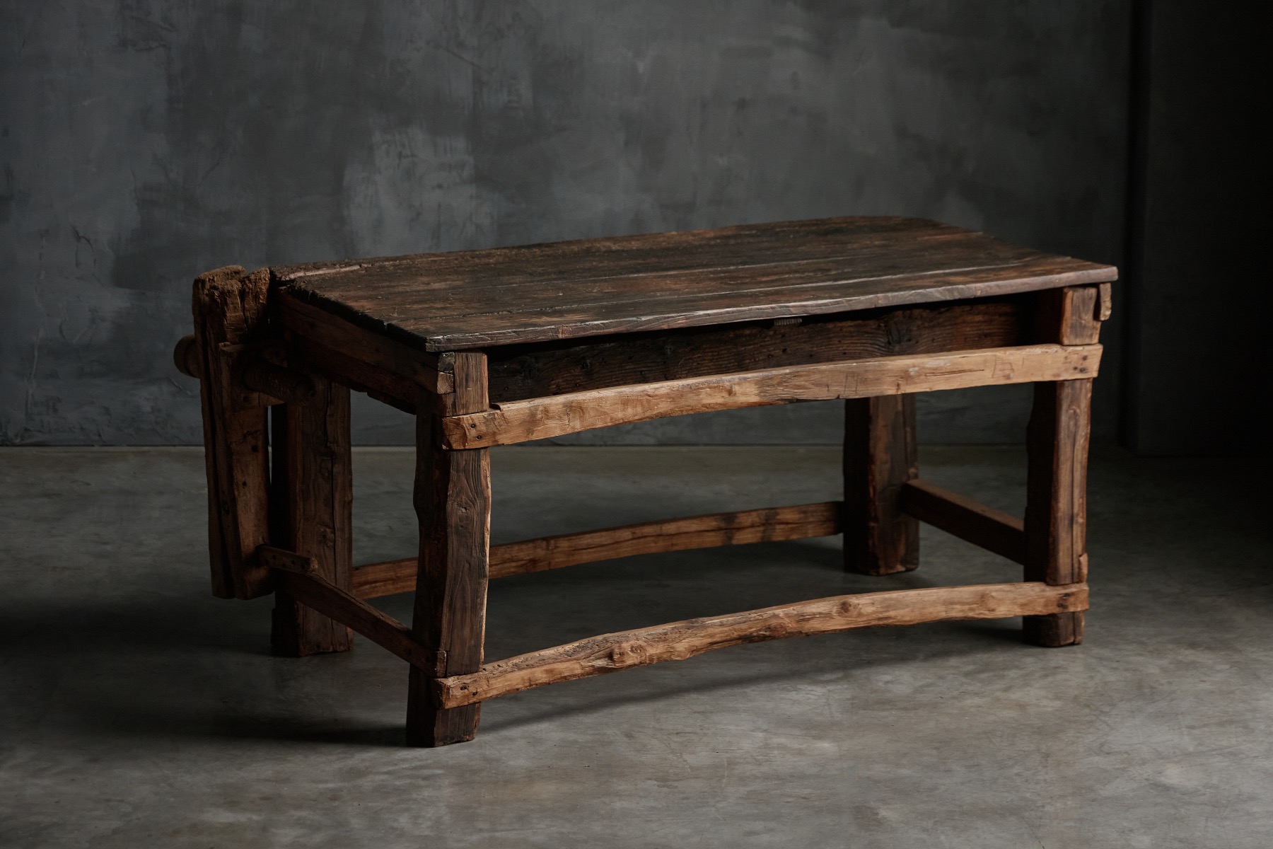 Rustic primitive working bench early 19th century