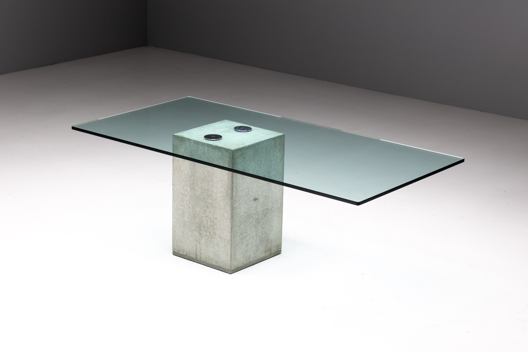 Sapo dining table by Sergio and Giorgio Saporiti from the 1970s