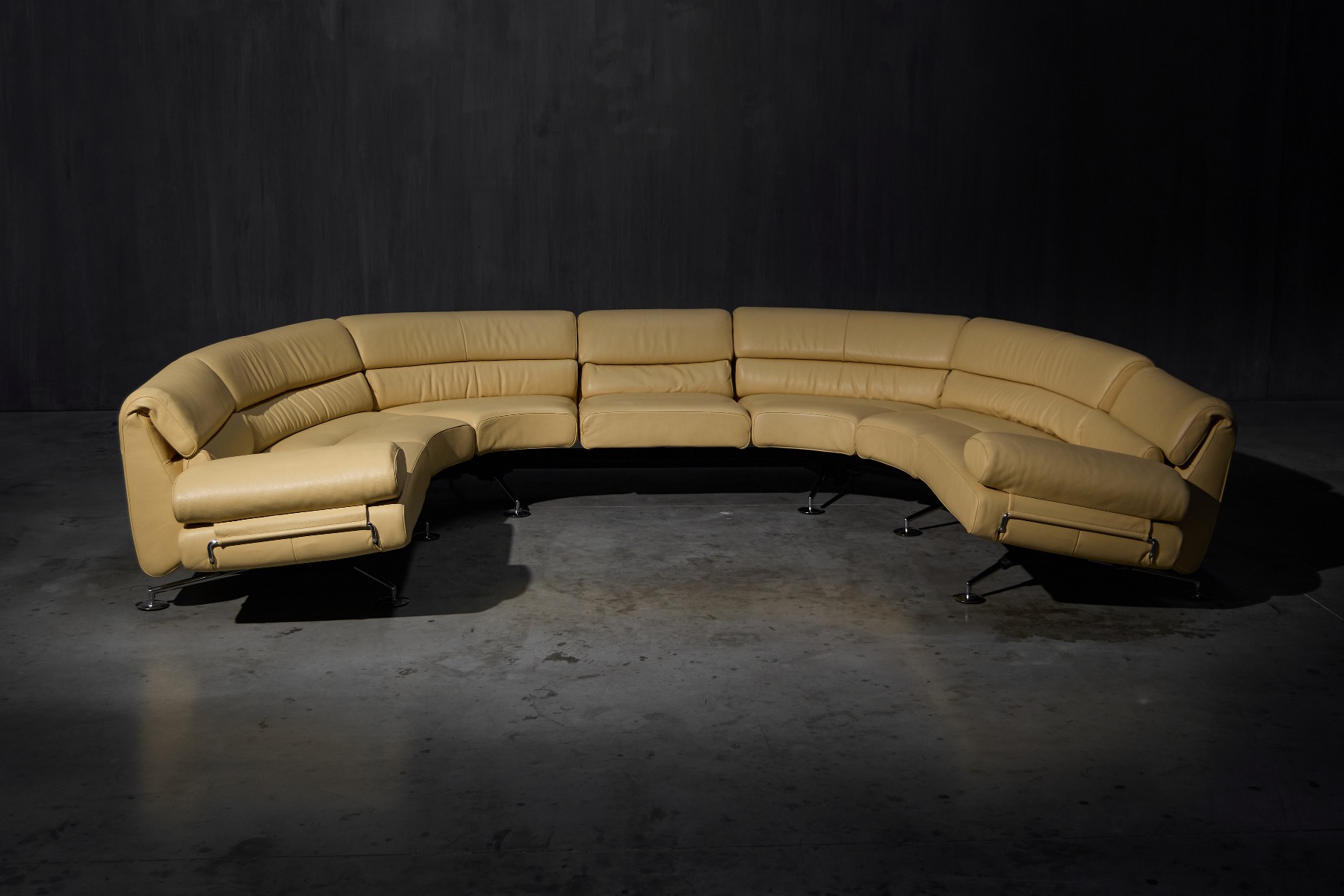 Sofa DS-470 designed by Thomas Althaus for De Sede in the 1970s