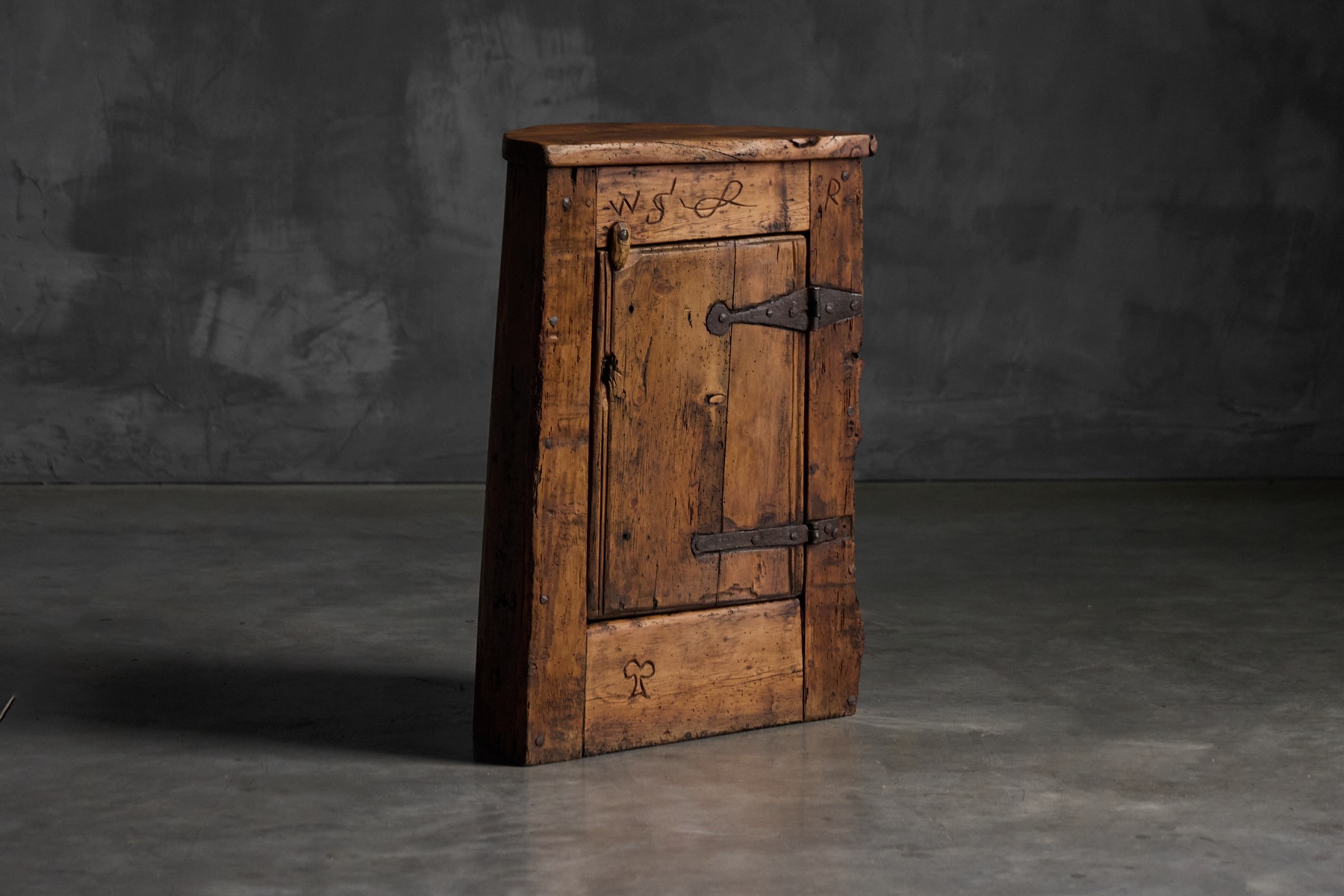 Vernacular folk art cabinet in solid wood from the 19th century