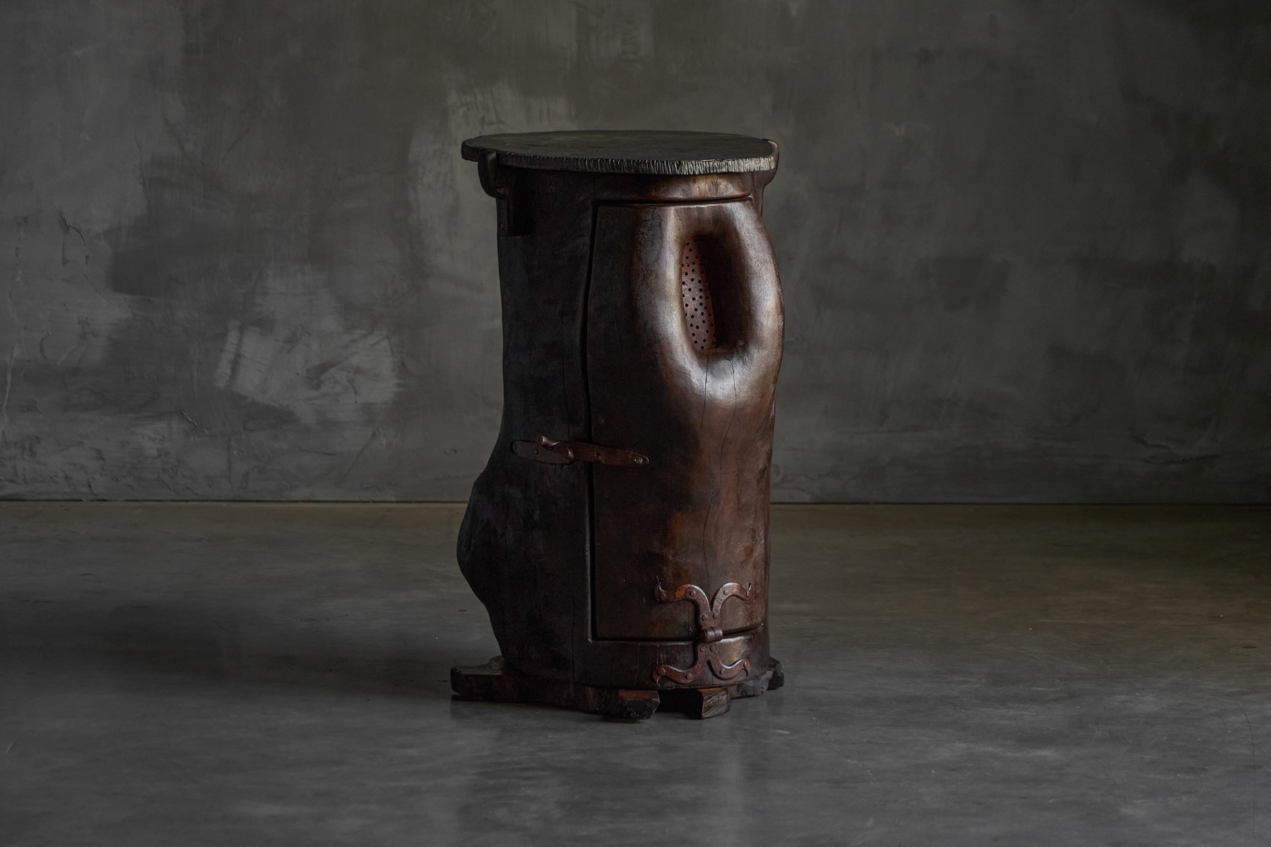Vernacular rustic side table in solid wood from the 19th century