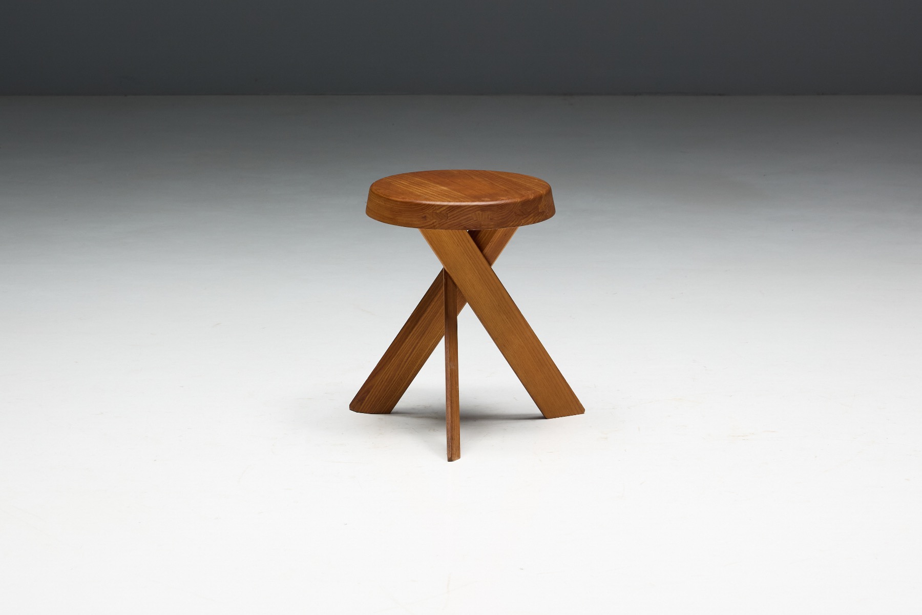 Design heritage S31 stool designed by Pierre Chapo