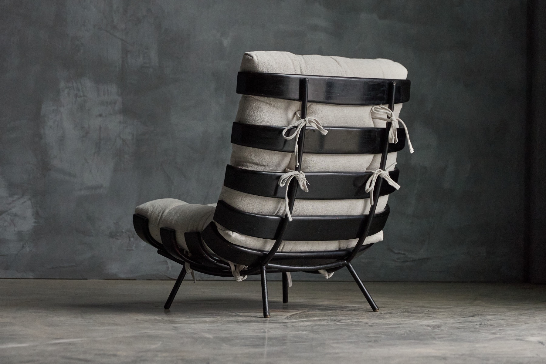 Brazilian modernist armchairs by Hauner and Eisler