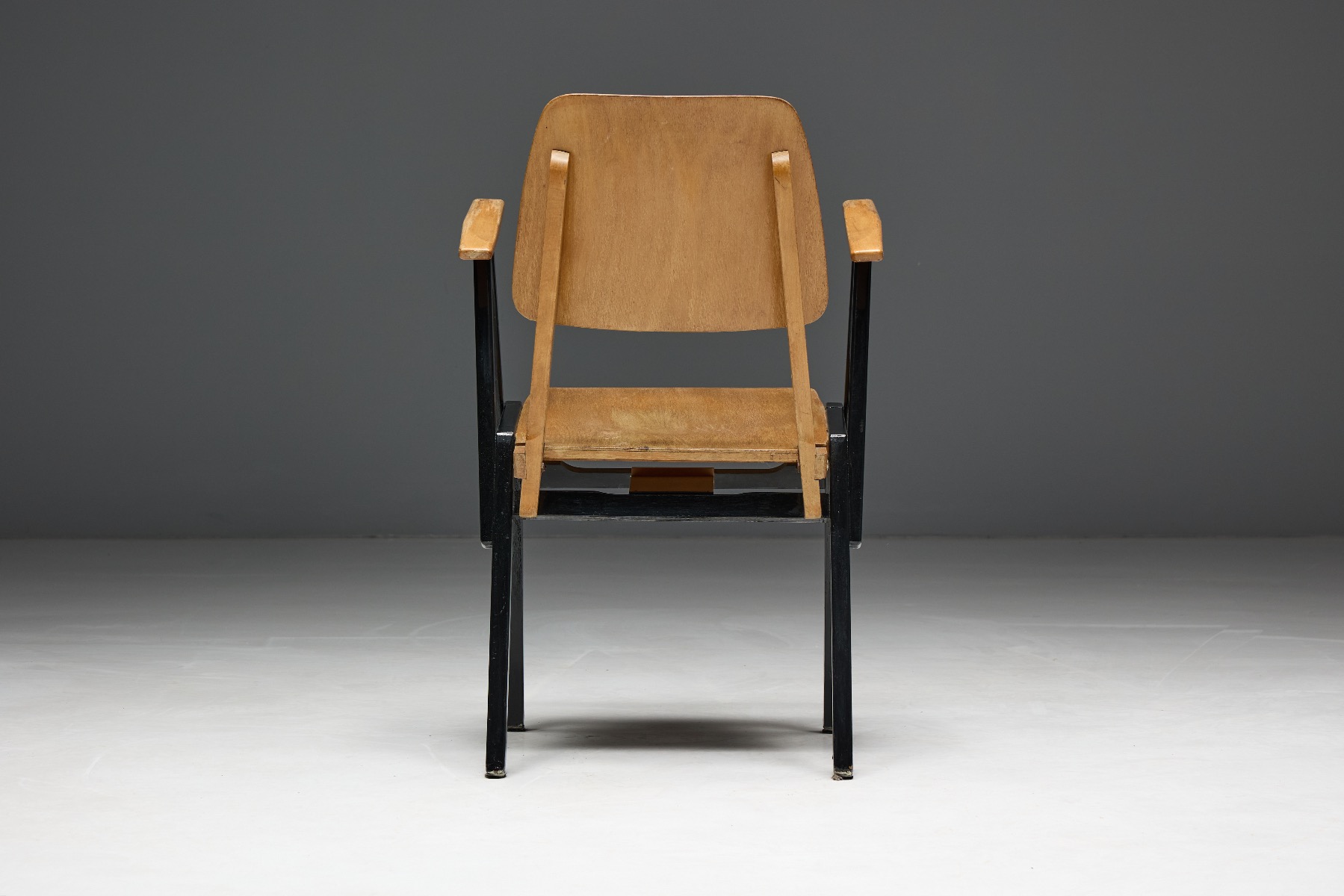 Modernist armchair by Ermeloo and Zwager