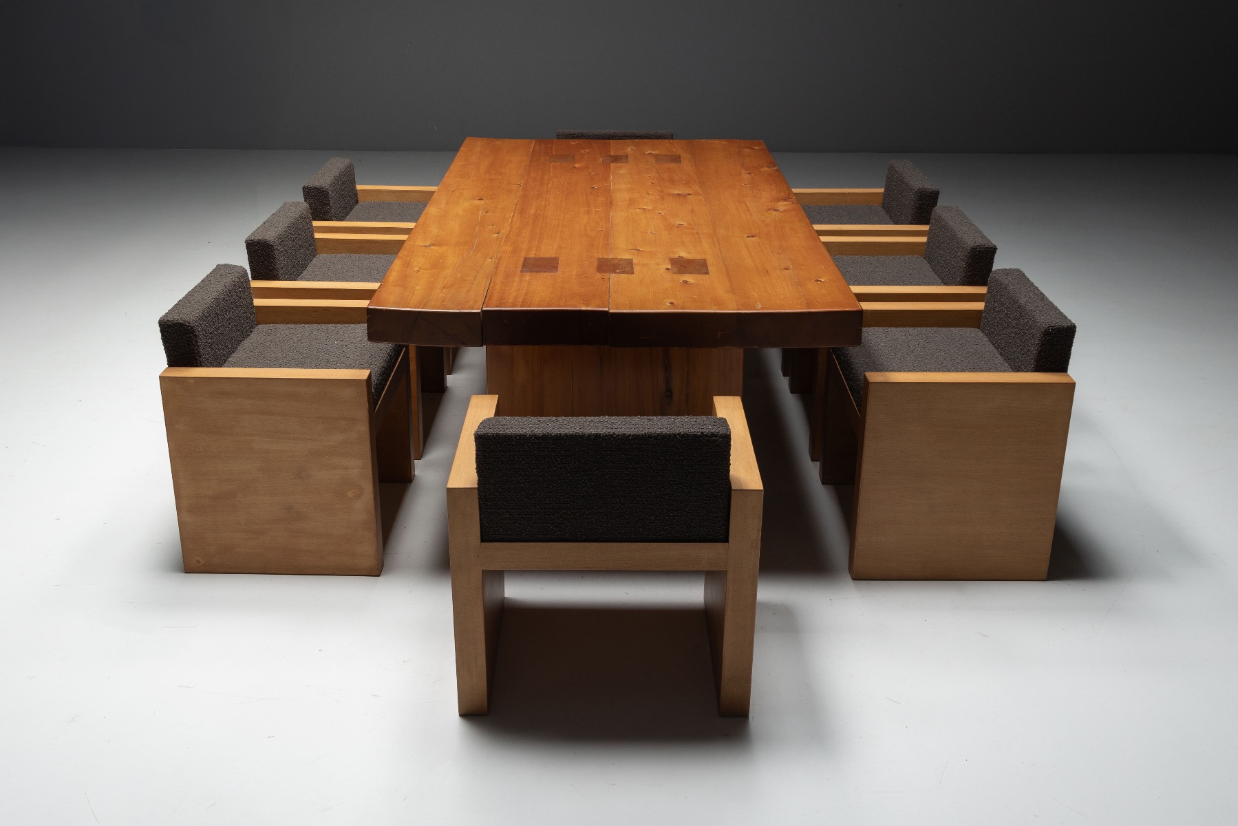 Alpine French dining table in solid elmwood from the 1960s