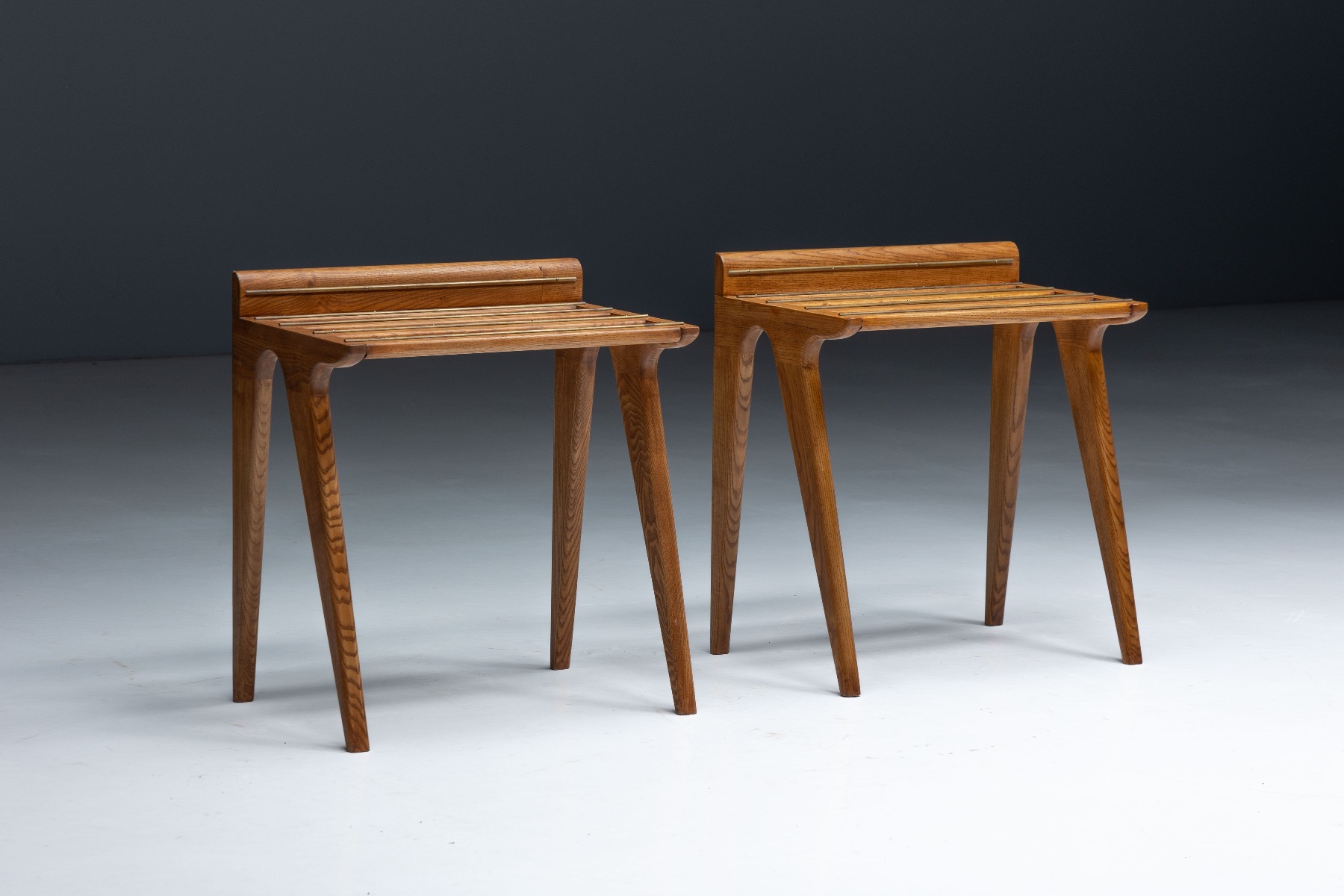 Hotel furniture luggage rack attributed to Gio Ponti