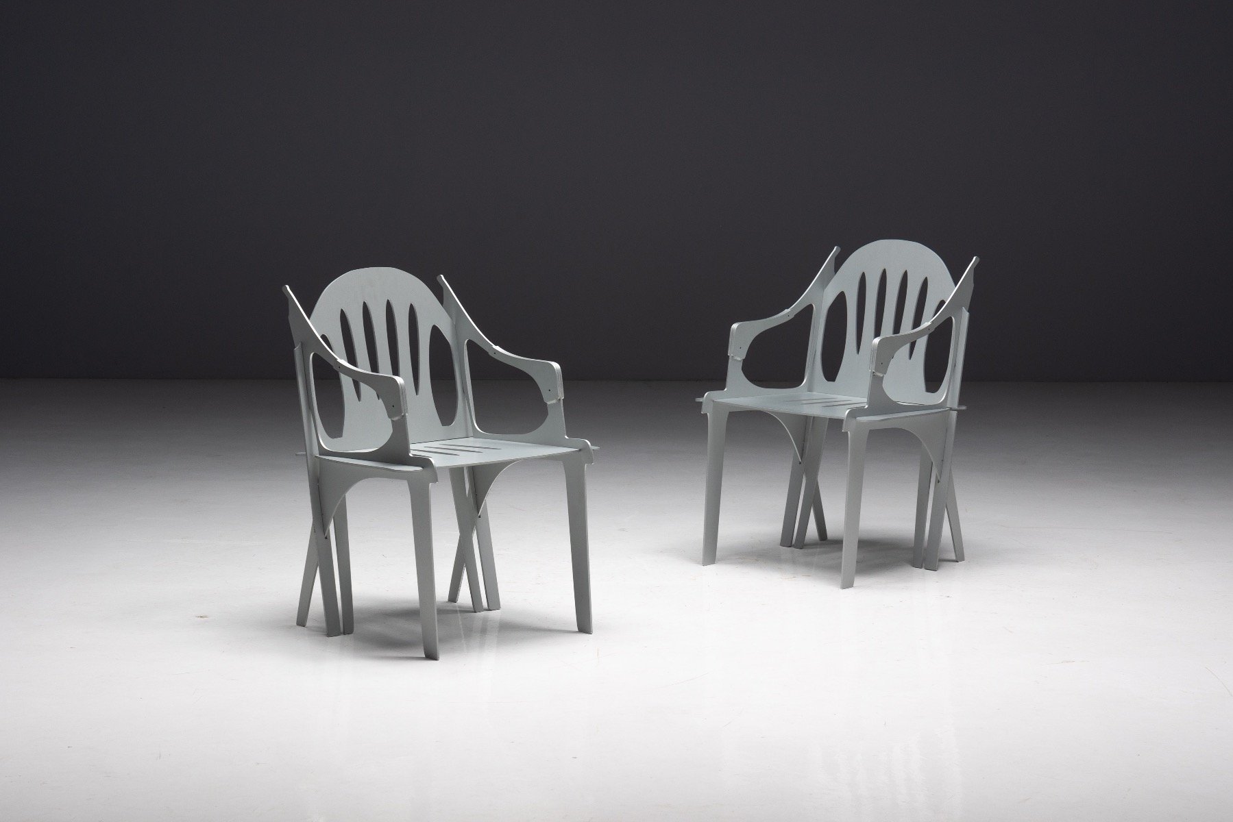 Refined Flatscreen chair by Schimmel and Schweikle