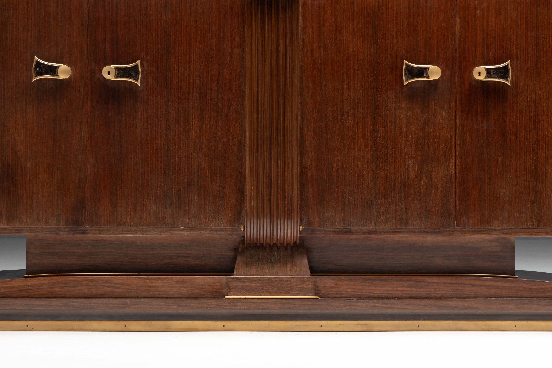 Sculptural Art Deco sideboard with strong walnut form
