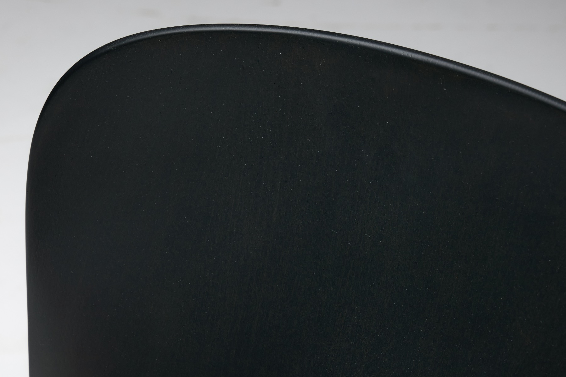 Premium Scarpa designed easy chair for Cassina