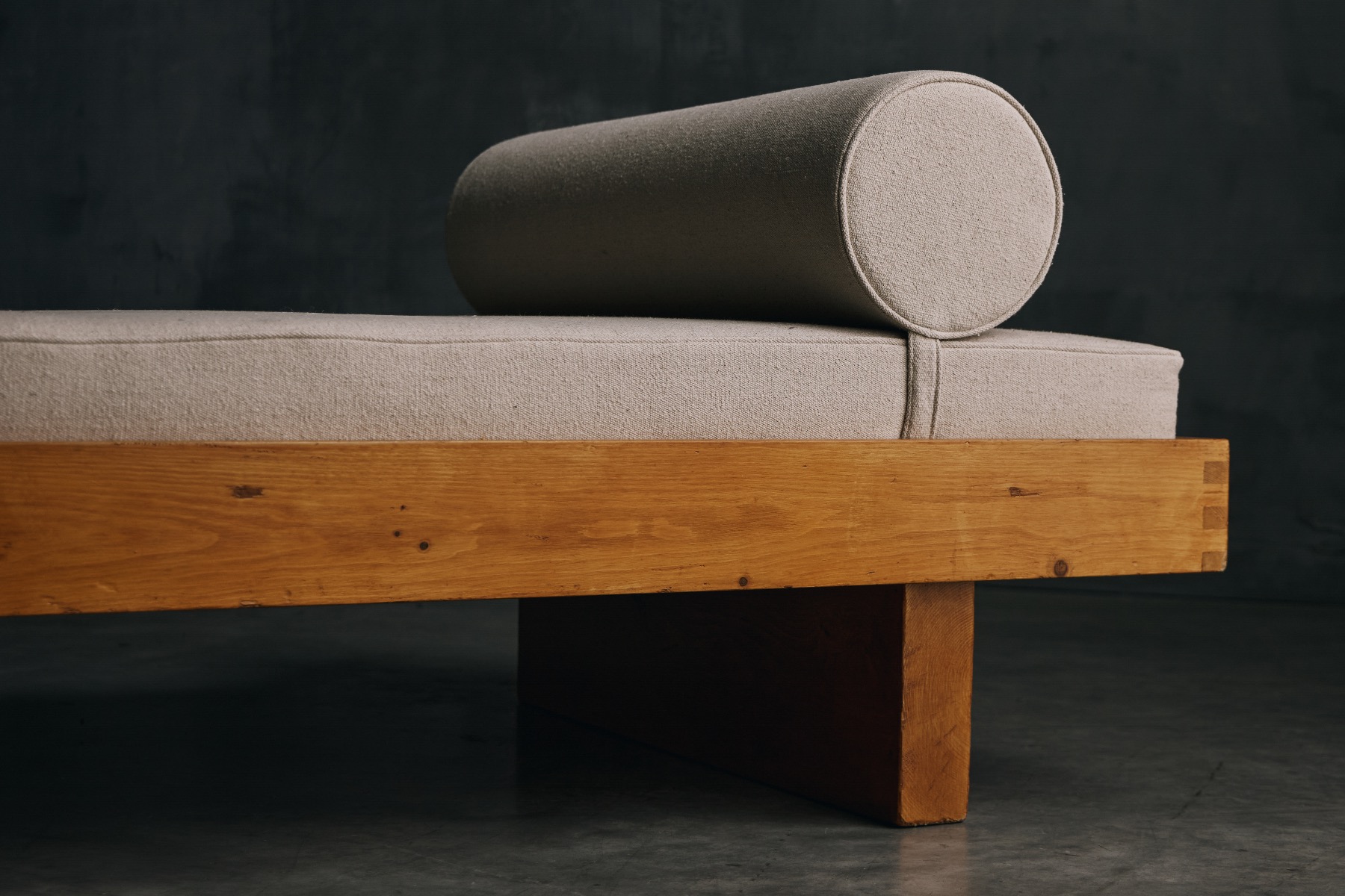 Collectible Méribel daybed 1960s