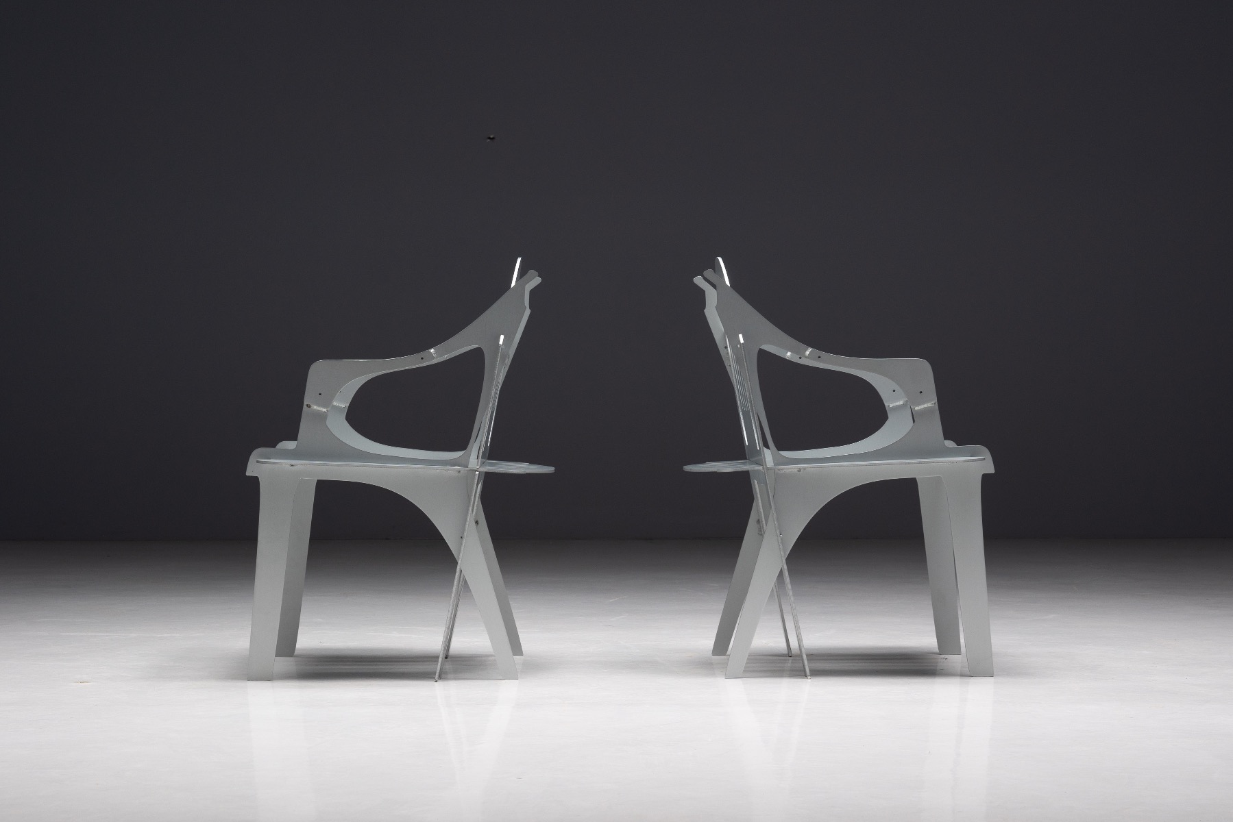 Minimalist Flatscreen chair with graphic silhouette