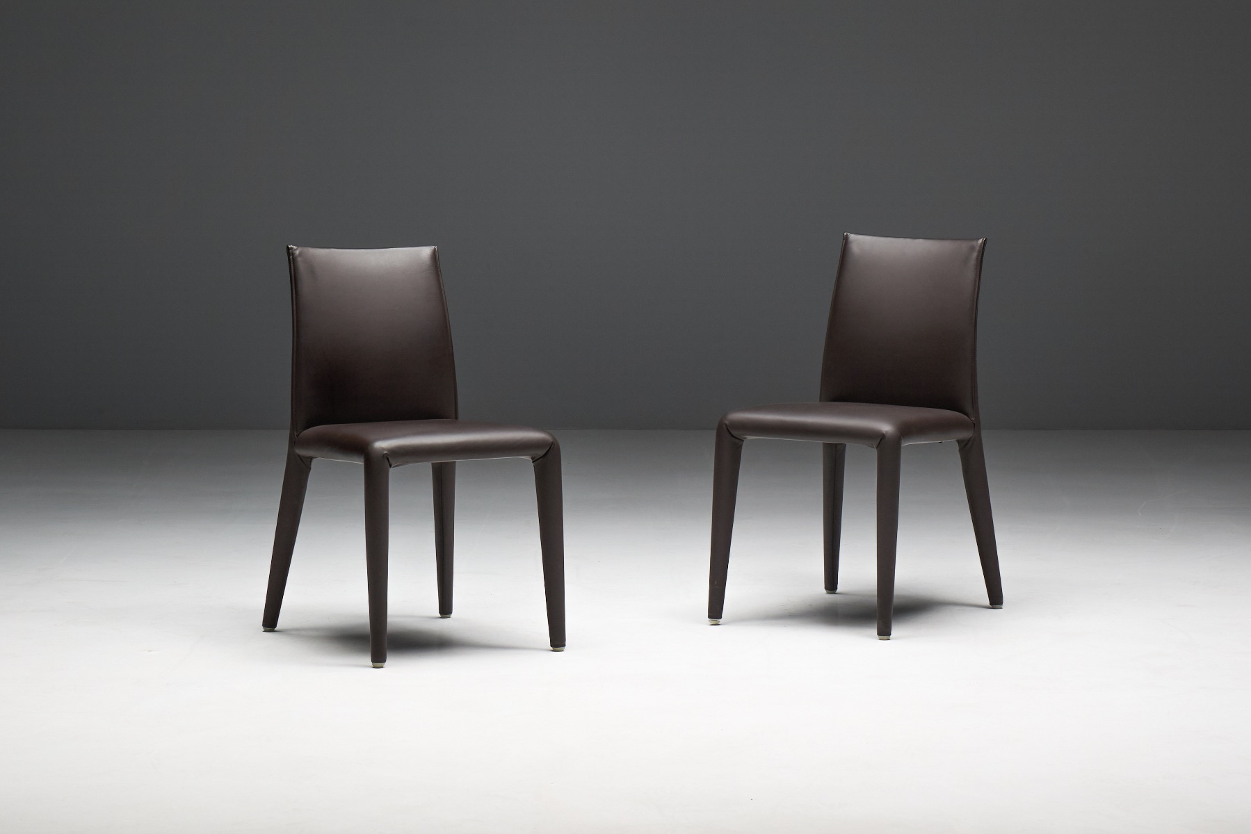 Gallery level Vol Au Vent dining chair