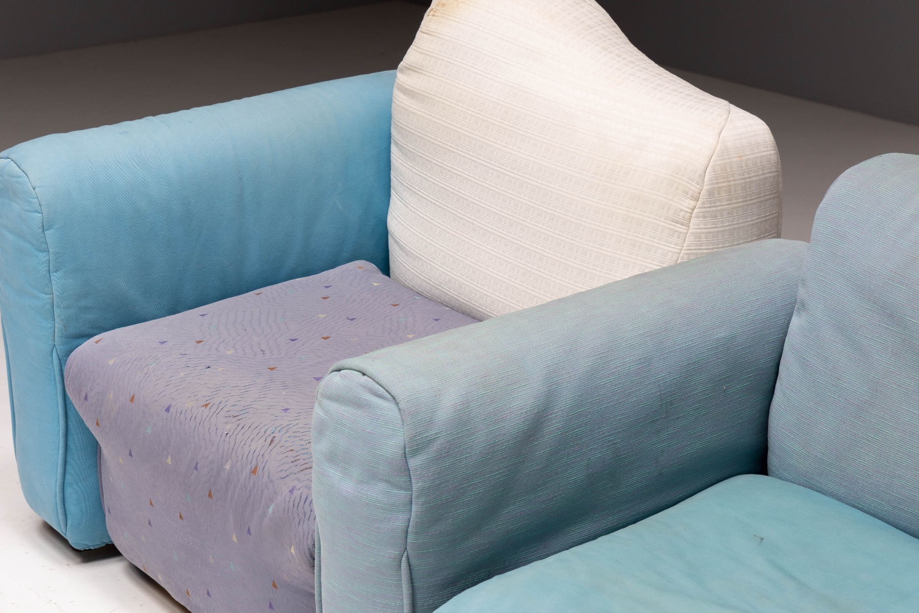 Italian modernist modular sofa by Gaetano Pesce