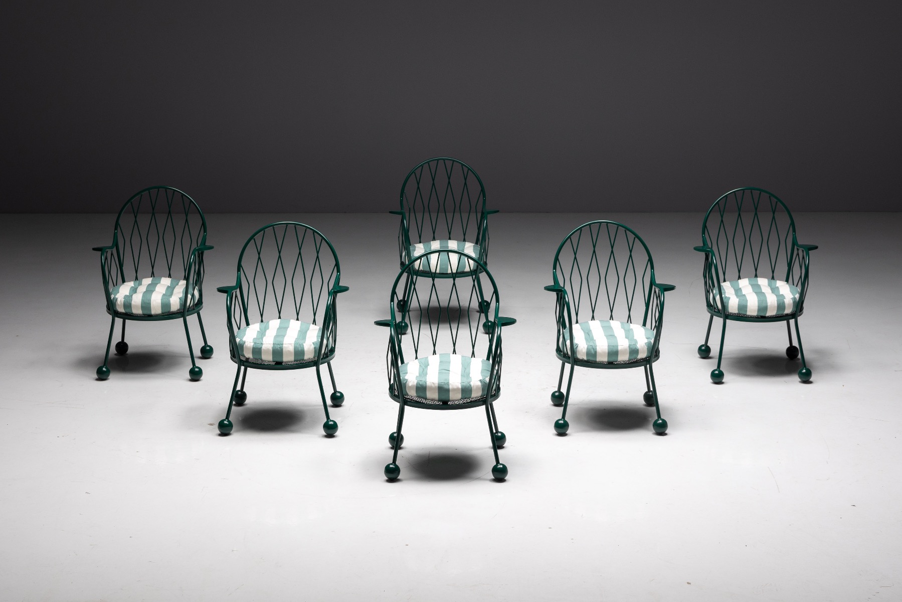 Organic sculptural garden armchairs with modern proportions