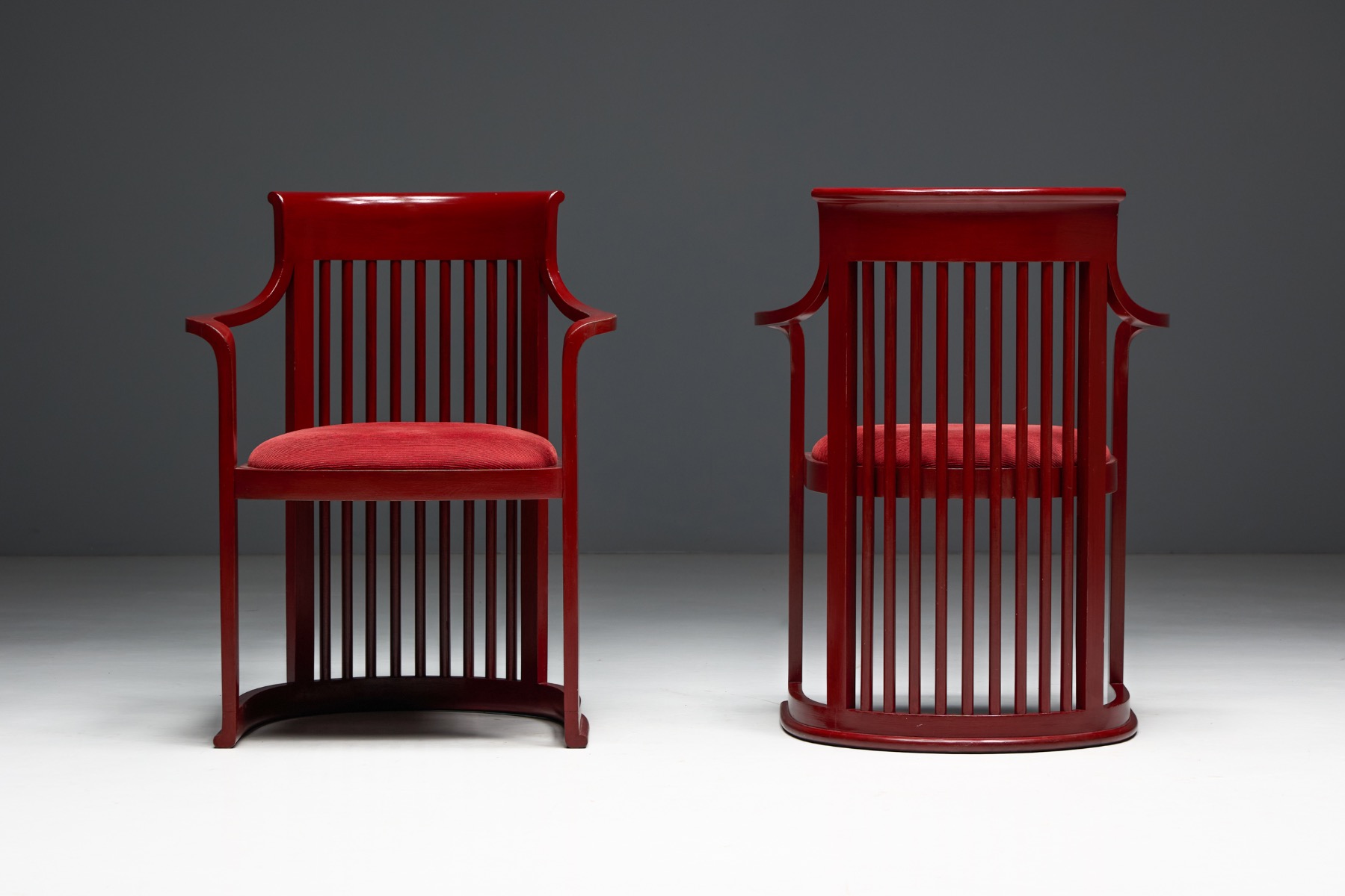 Japanese dining set combining woodcraft and architecture
