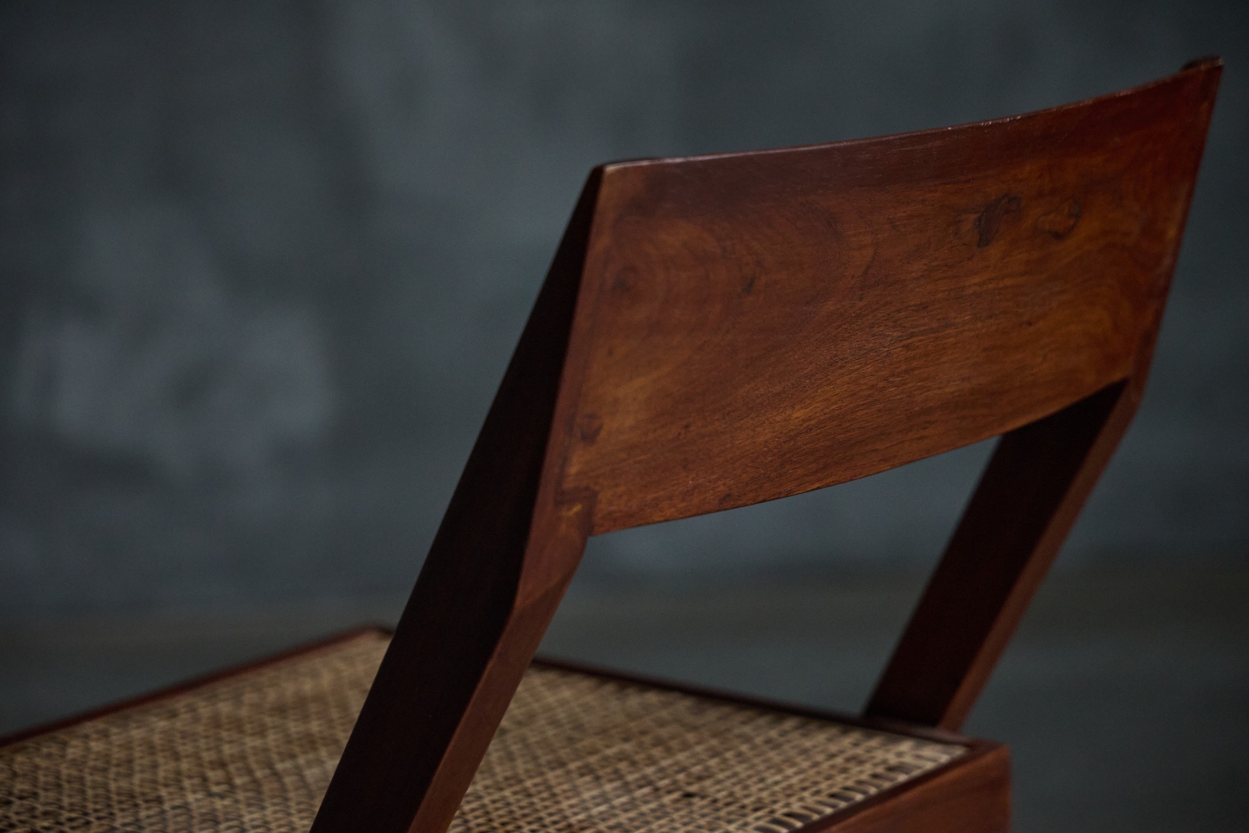 Timeless library chair with modernist simplicity