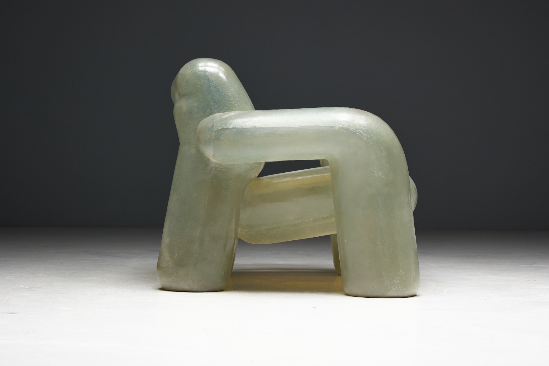 Sculptural modern chair Blown Up concept