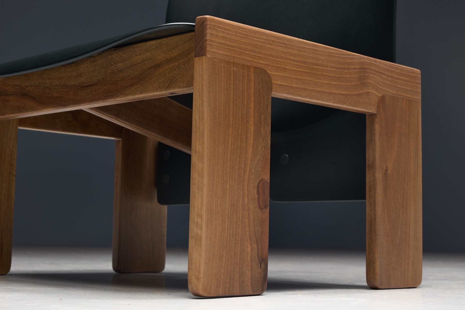 Museum level 925 Easy Chair by Cassina