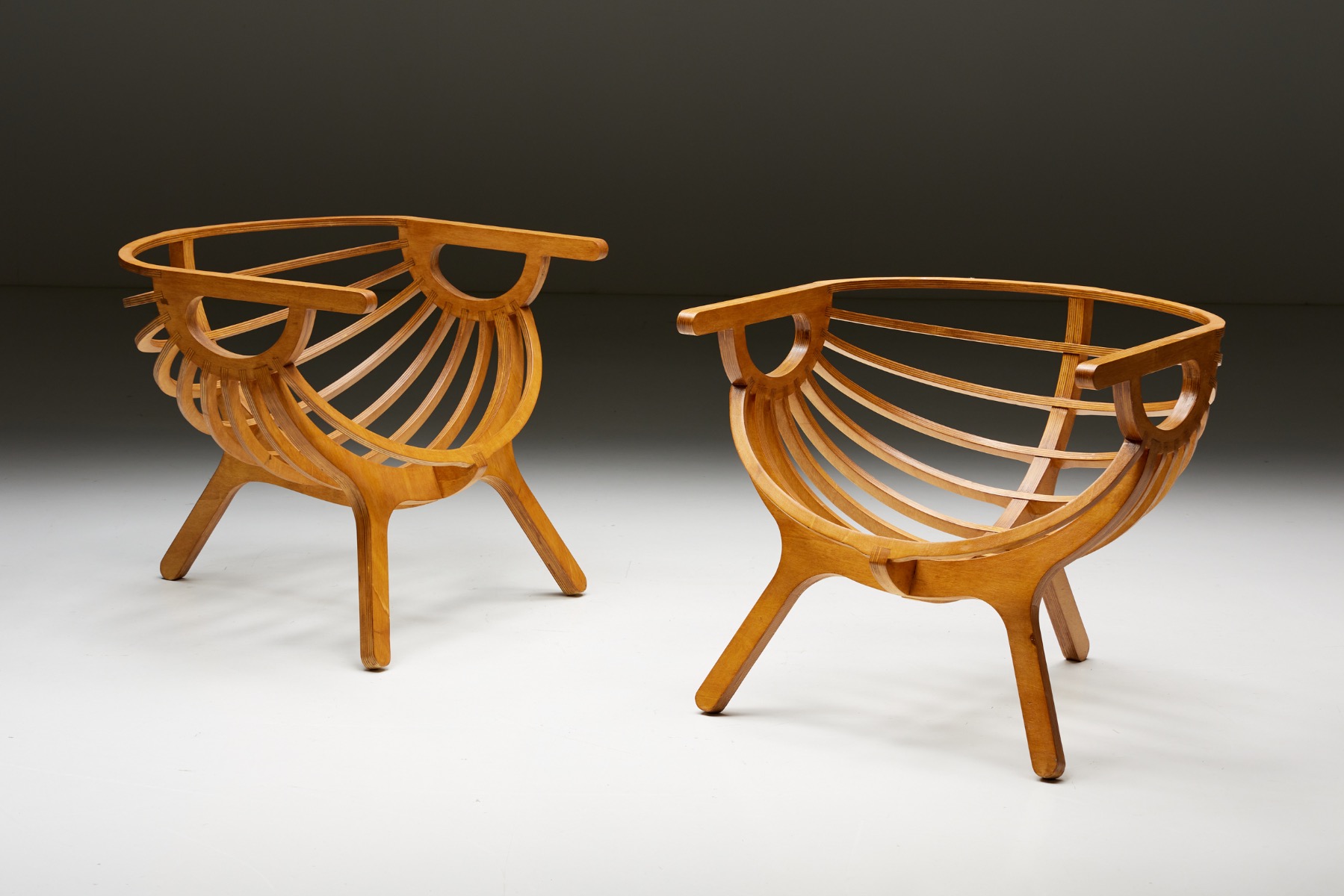 Futuristic shell lounge chair from the 1980s design