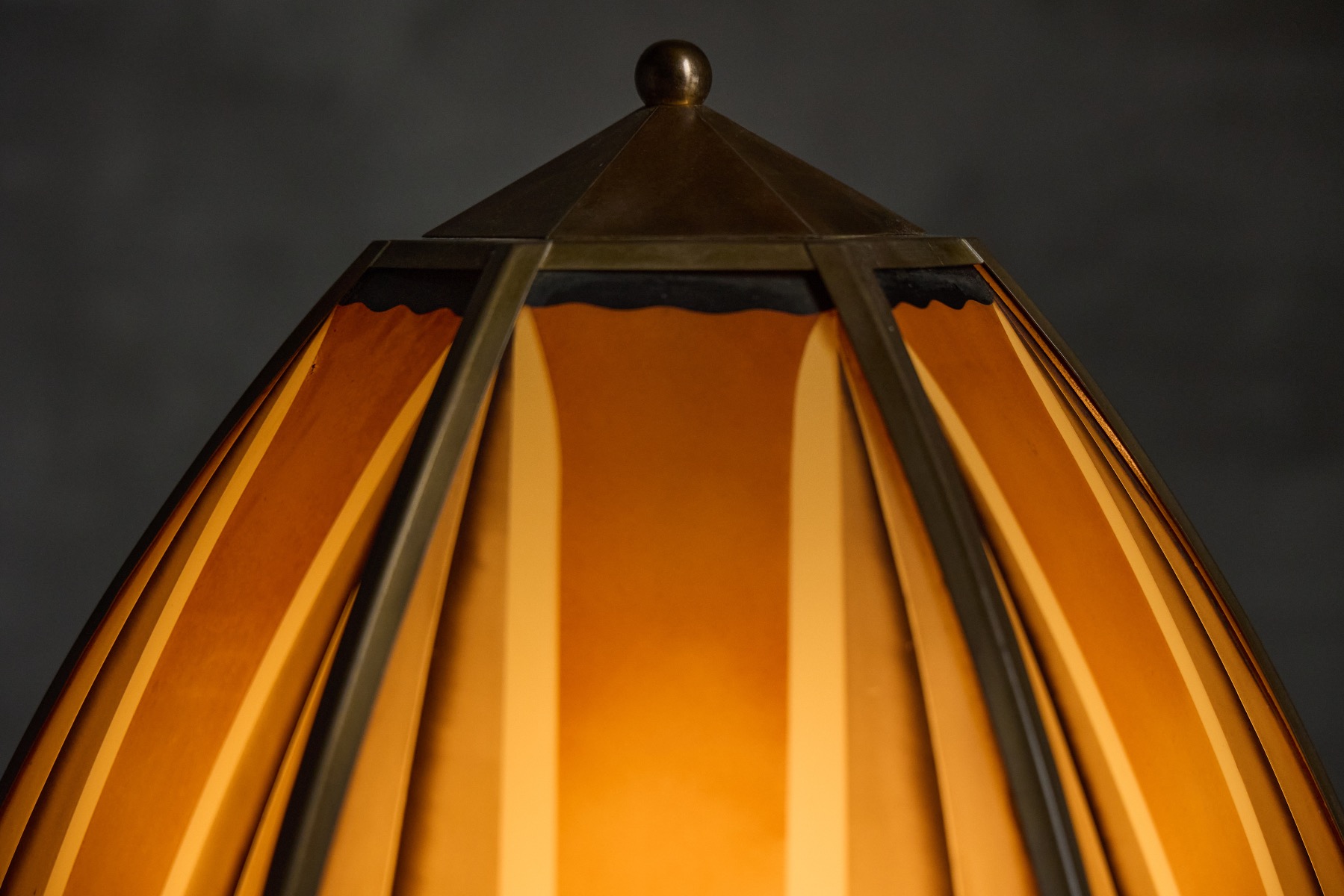 1920s Dutch Amsterdam School table lamp in bronze