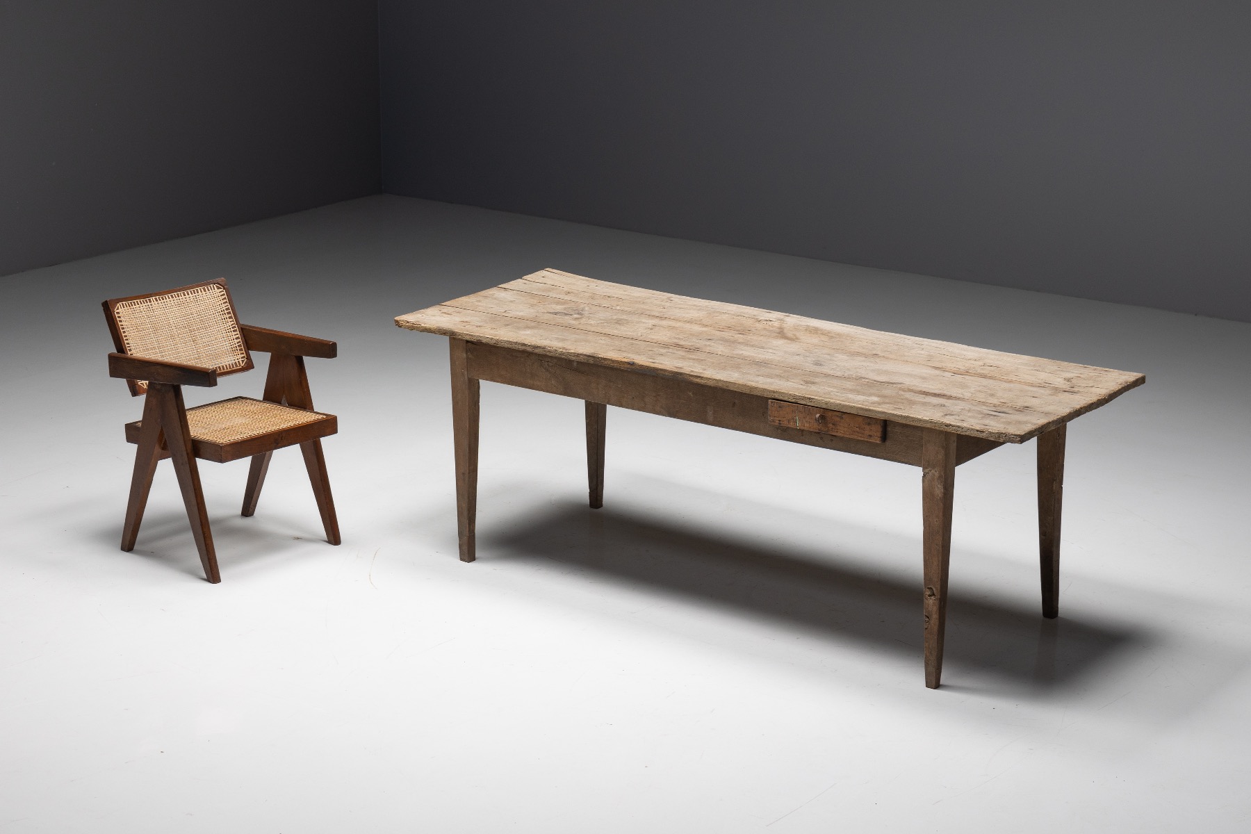 19th century travail populaire farm table