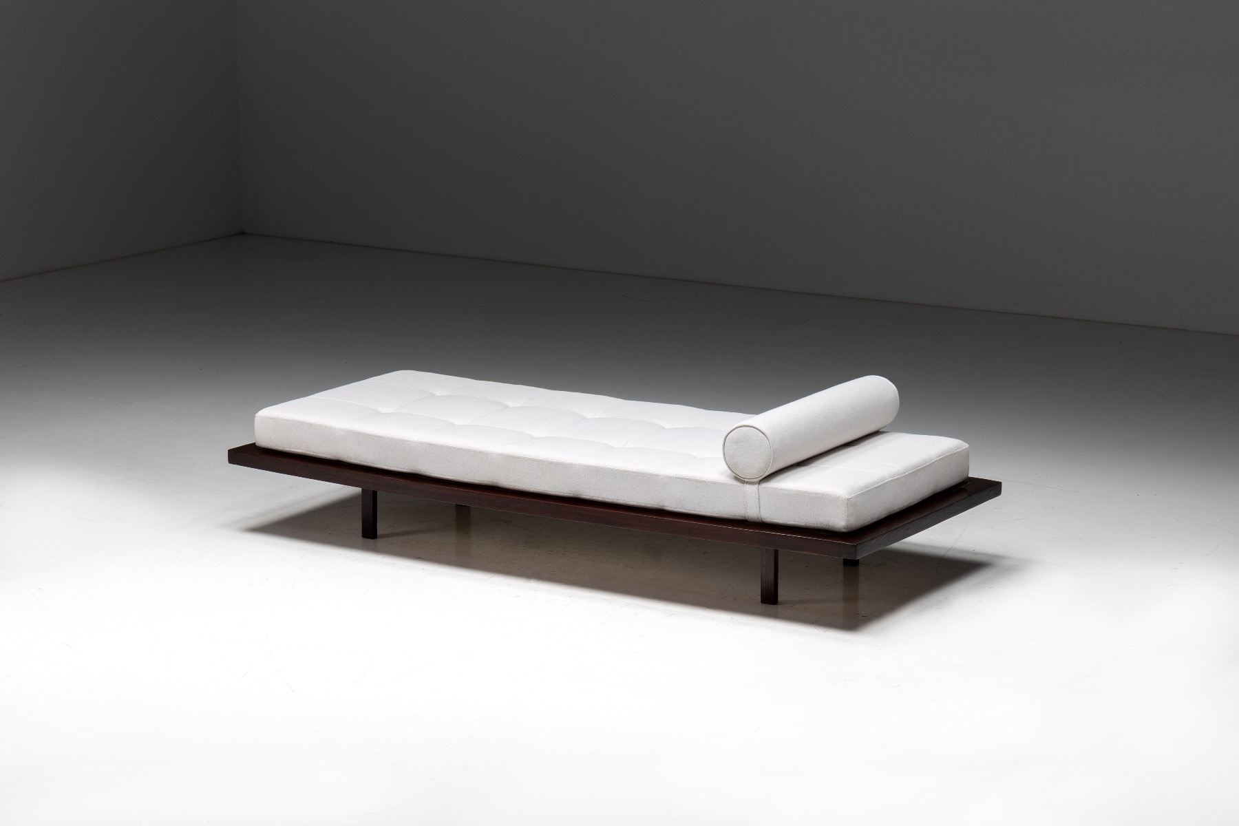 Rare Minimalist Daybed by Jorge Zalszupin - 1960s