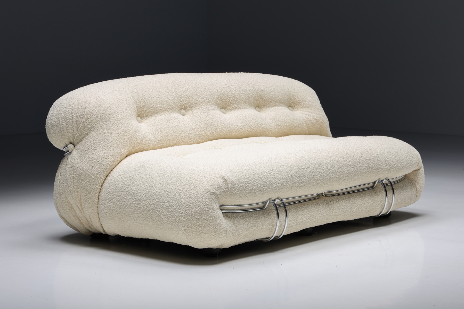Afra and Tobia Scarpa Soriana sofa in boucle design