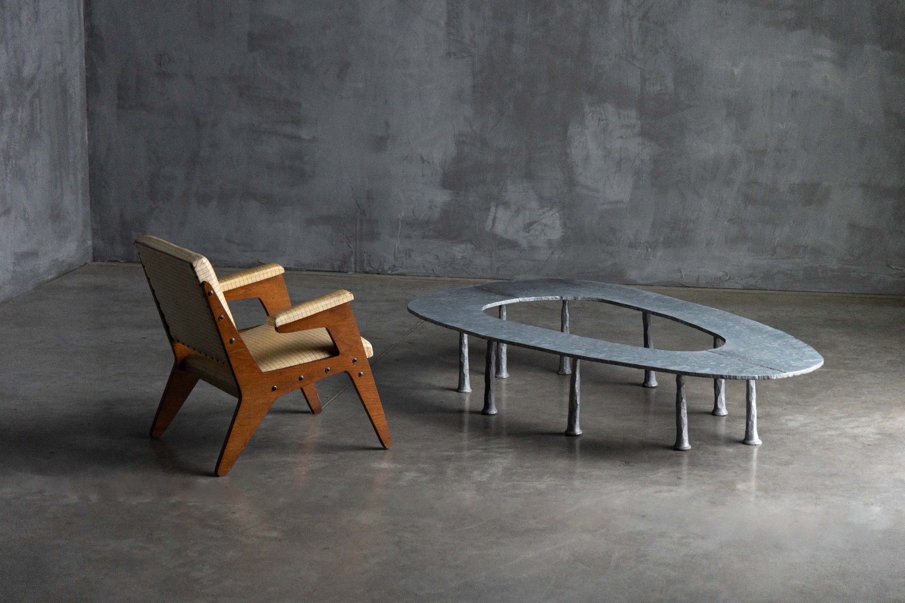 Contemporary Resourcer Galva Elipse center table