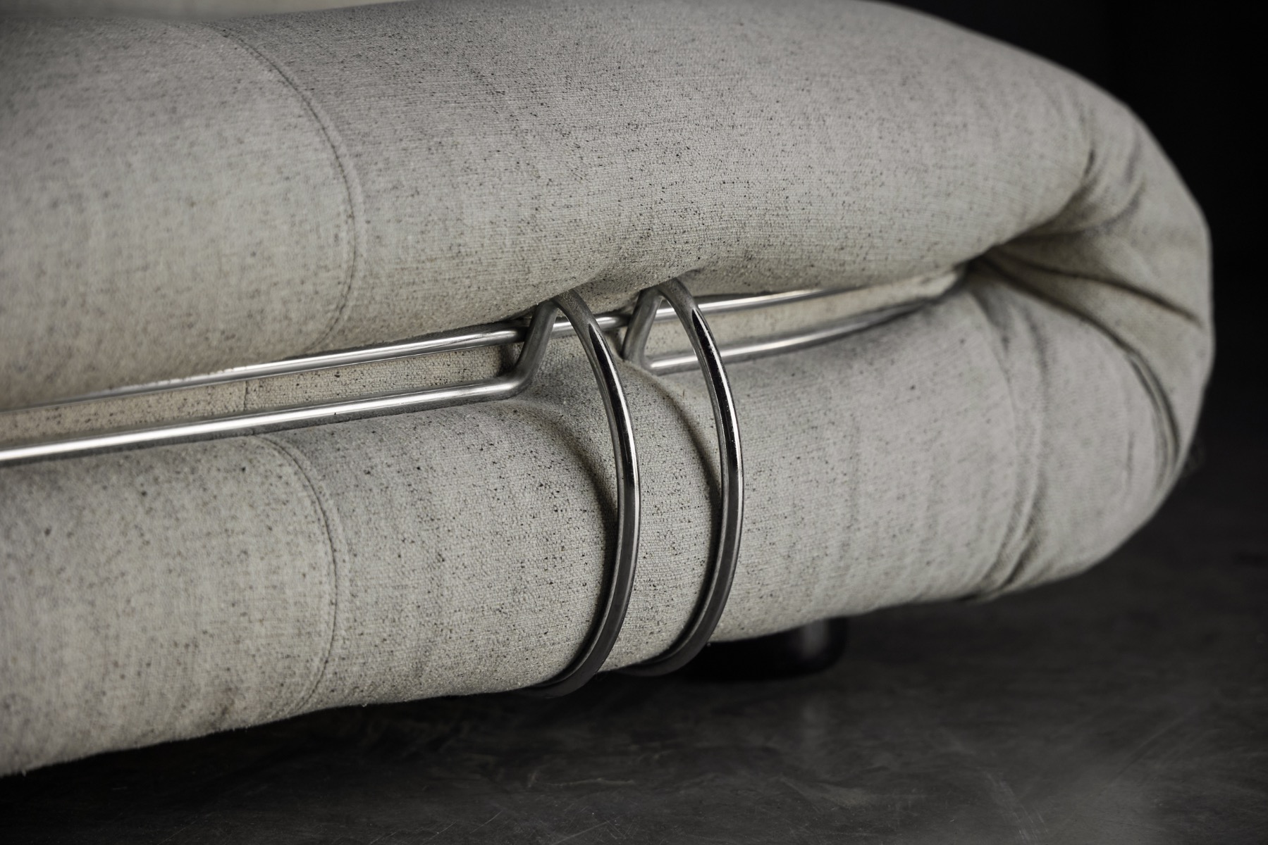 Cassina Soriana sofa in iconic Italian 1970s design