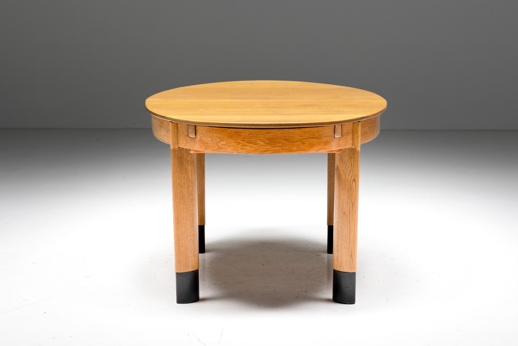 Dutch rationalist oval dining table in oak from the 1920s design