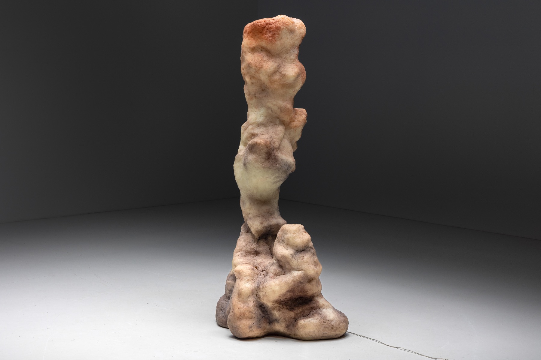 Elissa Lacoste tufa lamp in sculptural design