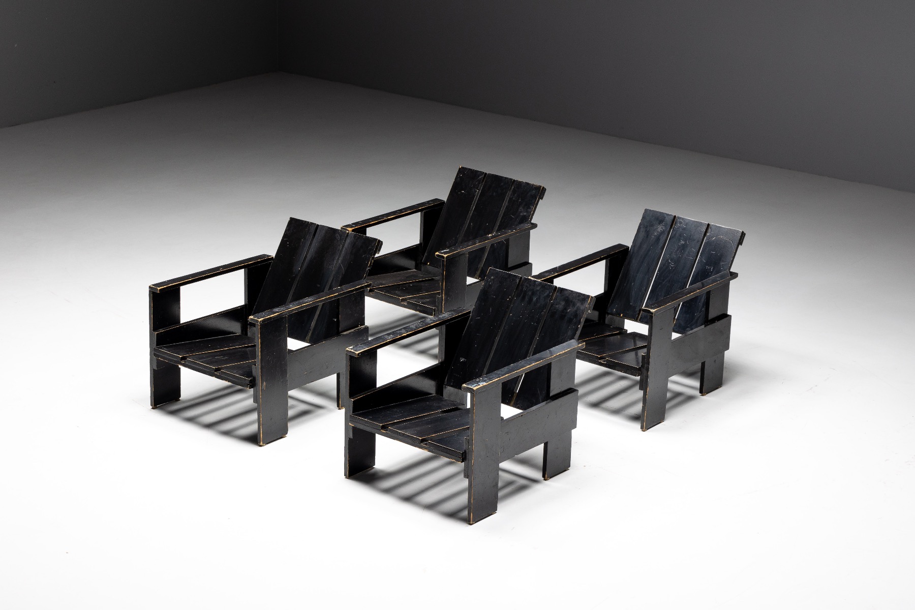 Gerrit Rietveld crate chair design in wood