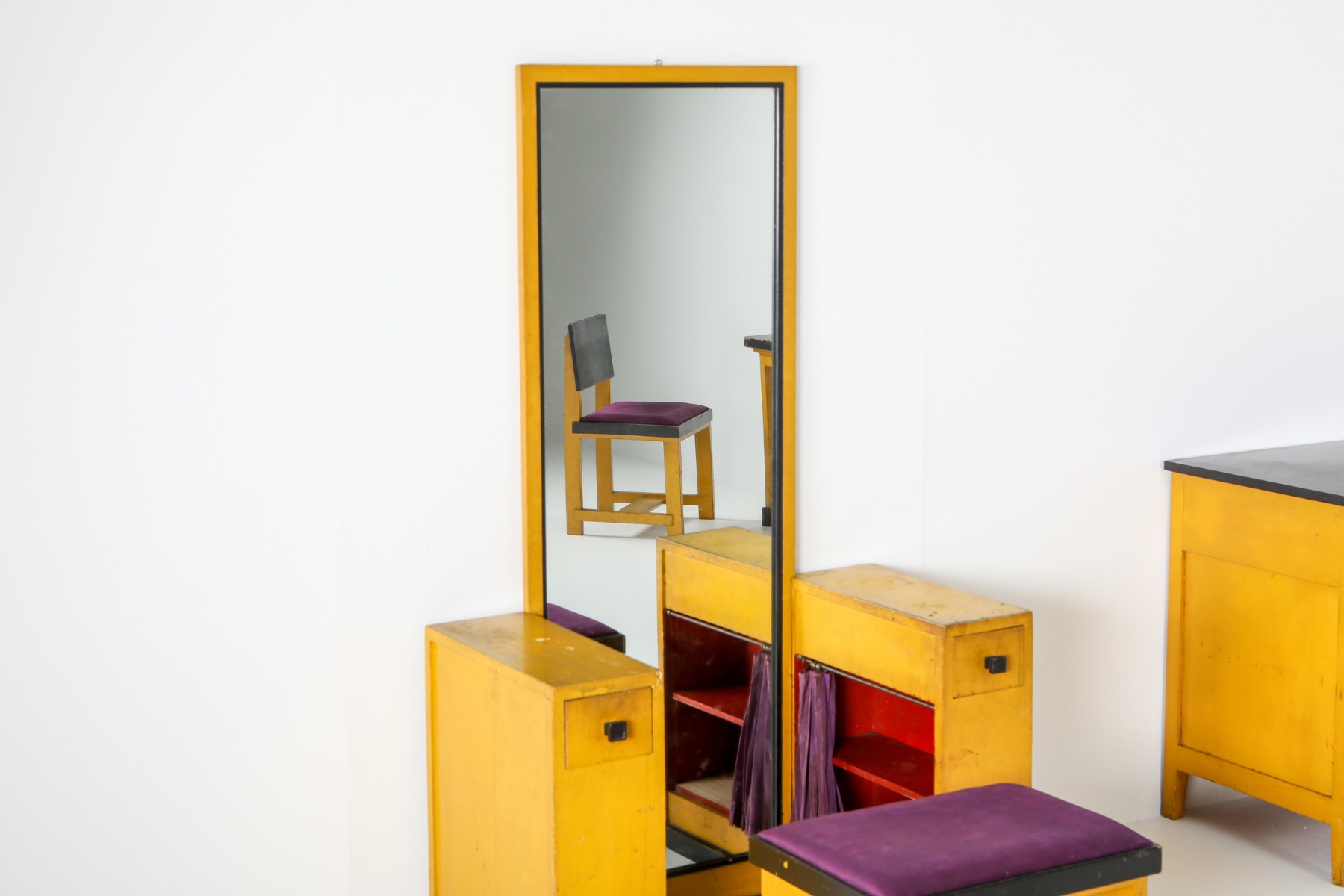 Hendrik Wouda vanity Dutch design from 1924