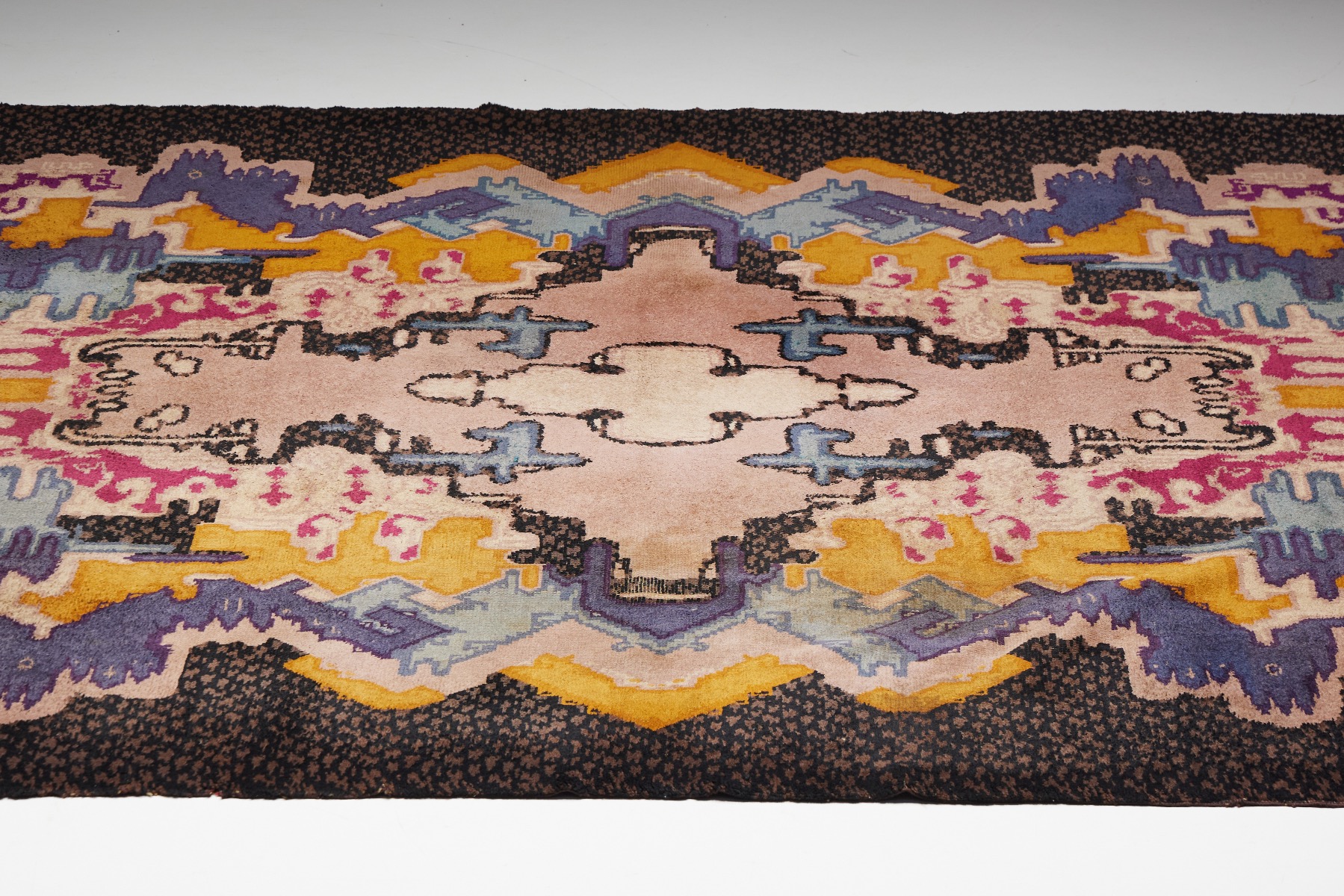 Jaap Gidding Tuschinski wool rug handwoven from the 1940s