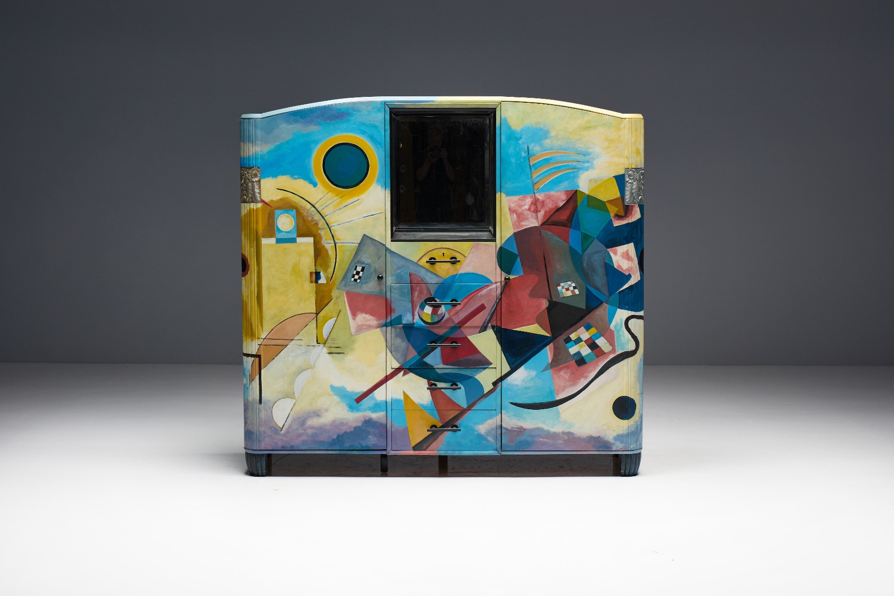 Kandinsky style painted buffet in art deco from the 1980s design