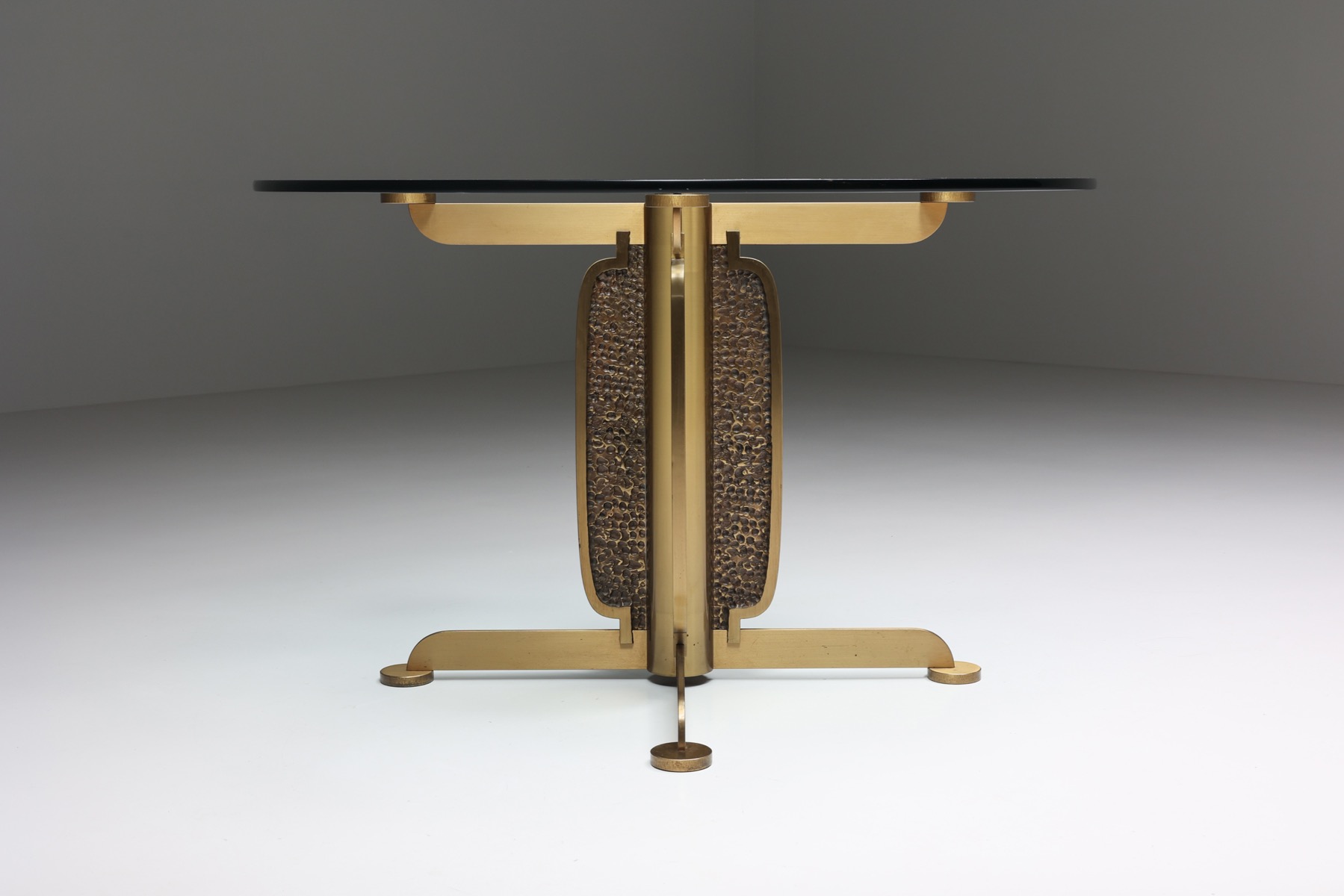 Luciano Frigerio brass dining table from the 1970s design