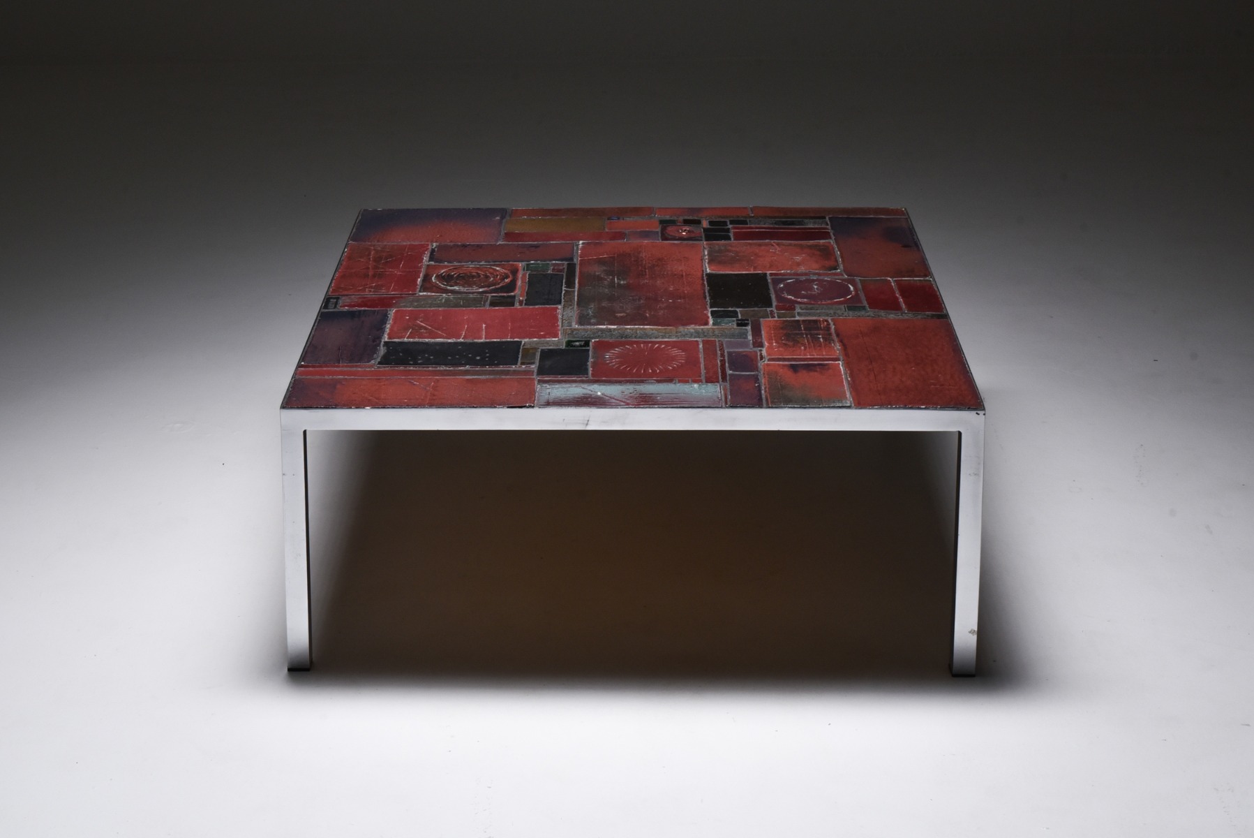 Pia Manu coffee table with ceramic tiles from the 1960s design