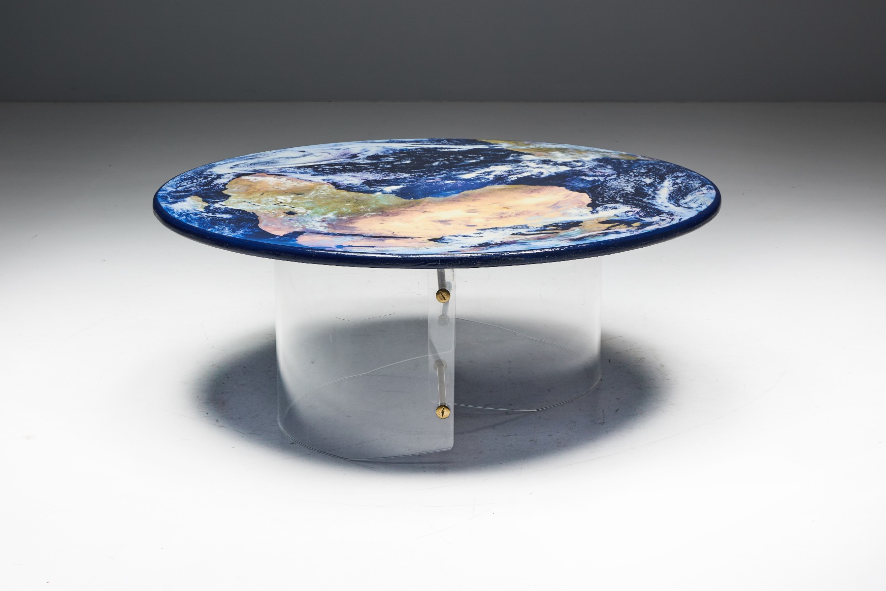 Coffee table with plexiglass base globe design from the 1990s