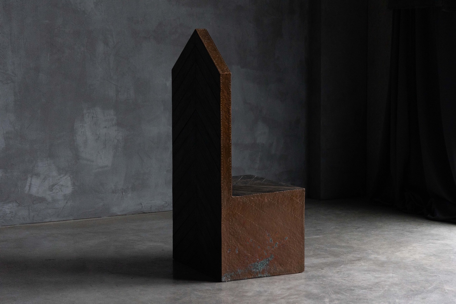 Postmodern throne chair by Sandro Lorenzini